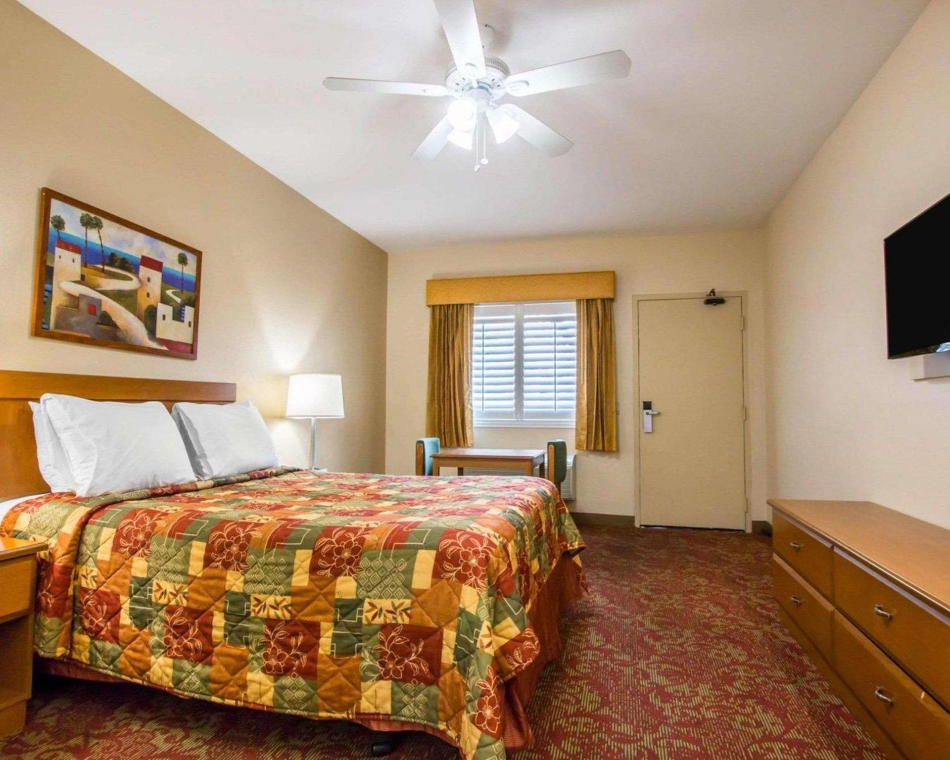 Rodeway Inn Encinitas North photo 17