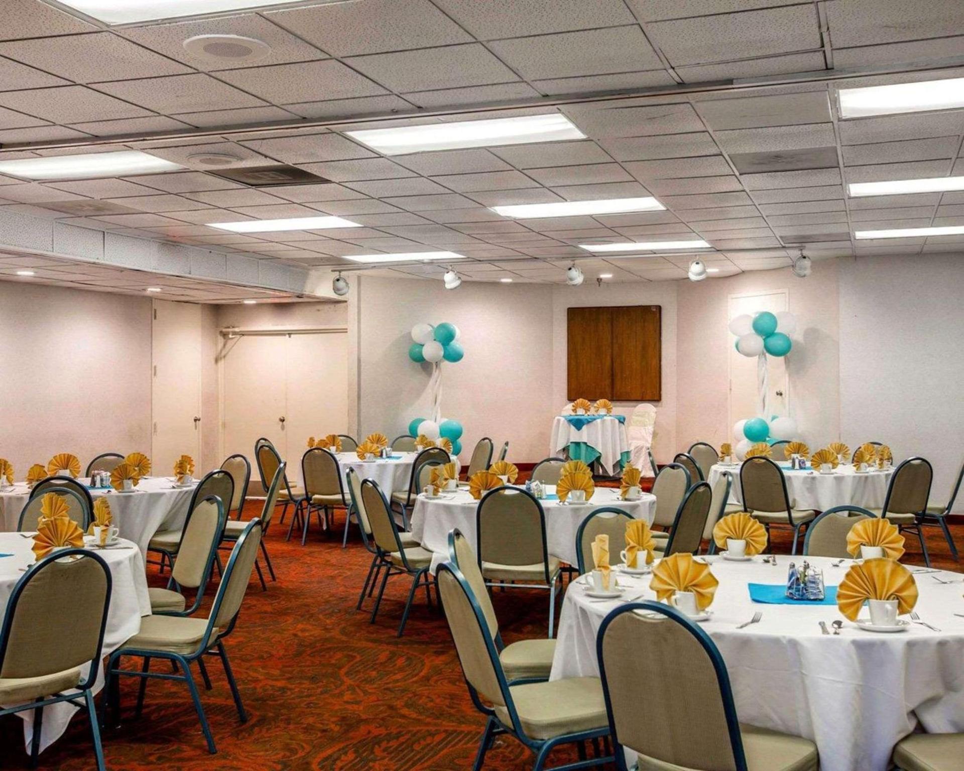 Quality Inn & Suites Montebello - Los Angeles photo 29