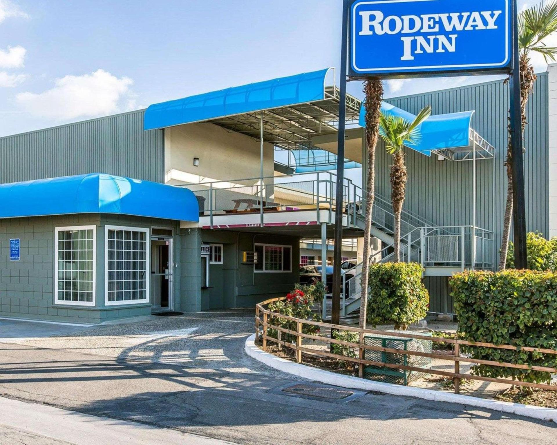 Rodeway Inn Downtown Hanford photo 2