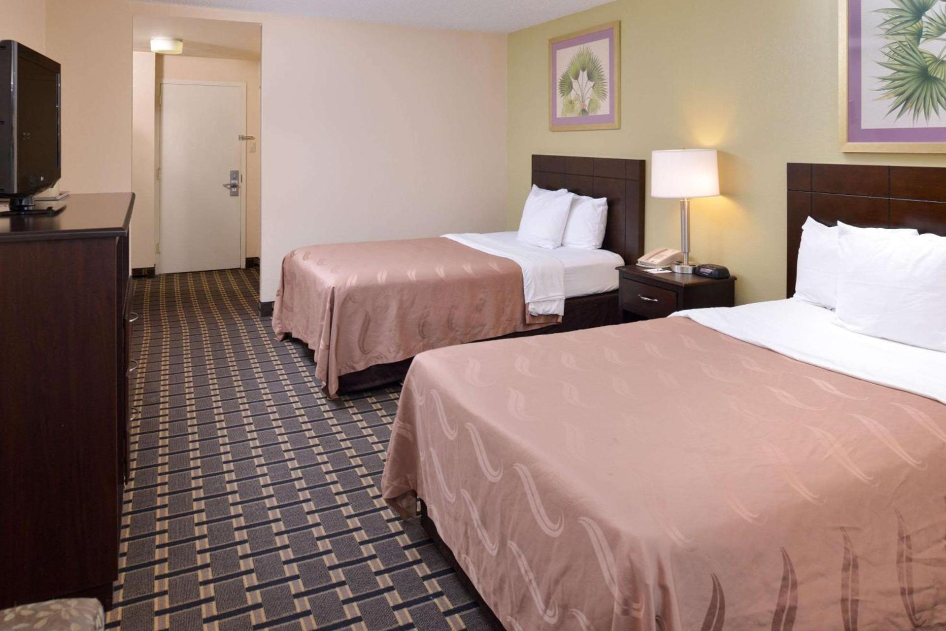 Quality Inn & Suites Montebello - Los Angeles photo 17