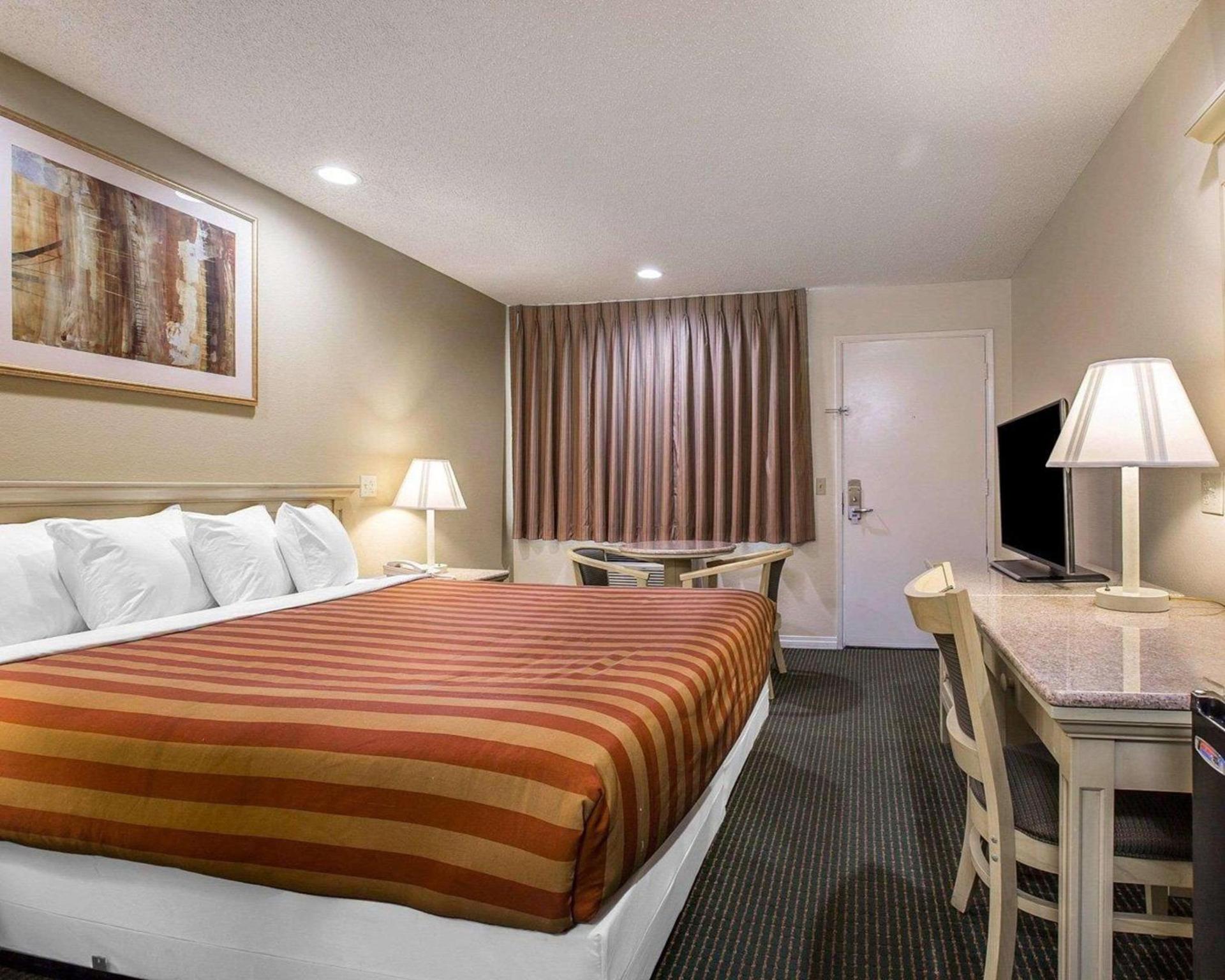 Rodeway Inn Santee San Diego East photo 20