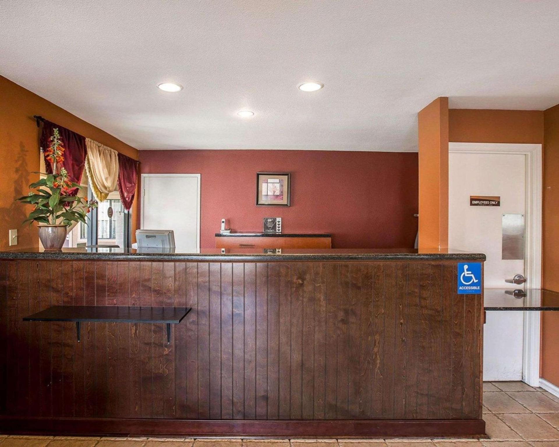 Rodeway Inn Santee San Diego East photo 5