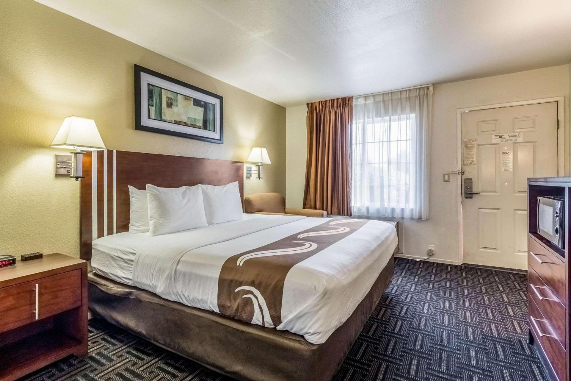 Quality Inn Fresno Near University photo 7