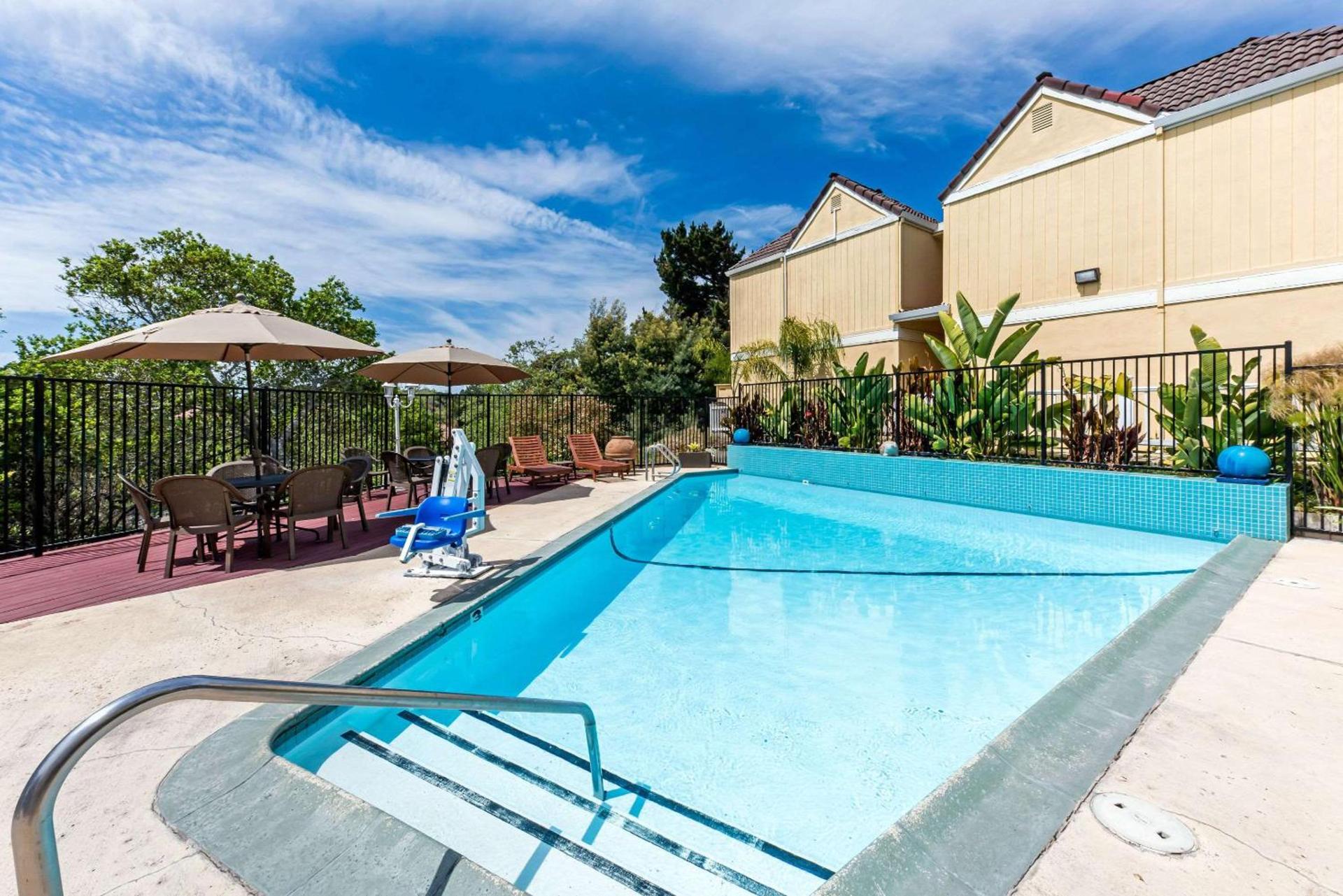 Quality Inn & Suites Capitola By the Sea photo 14