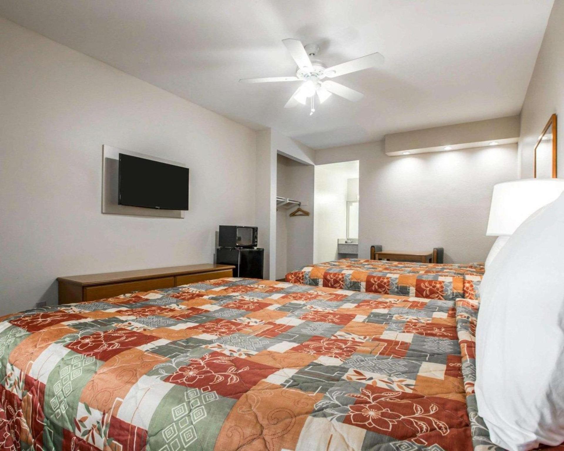 Rodeway Inn Encinitas North photo 16