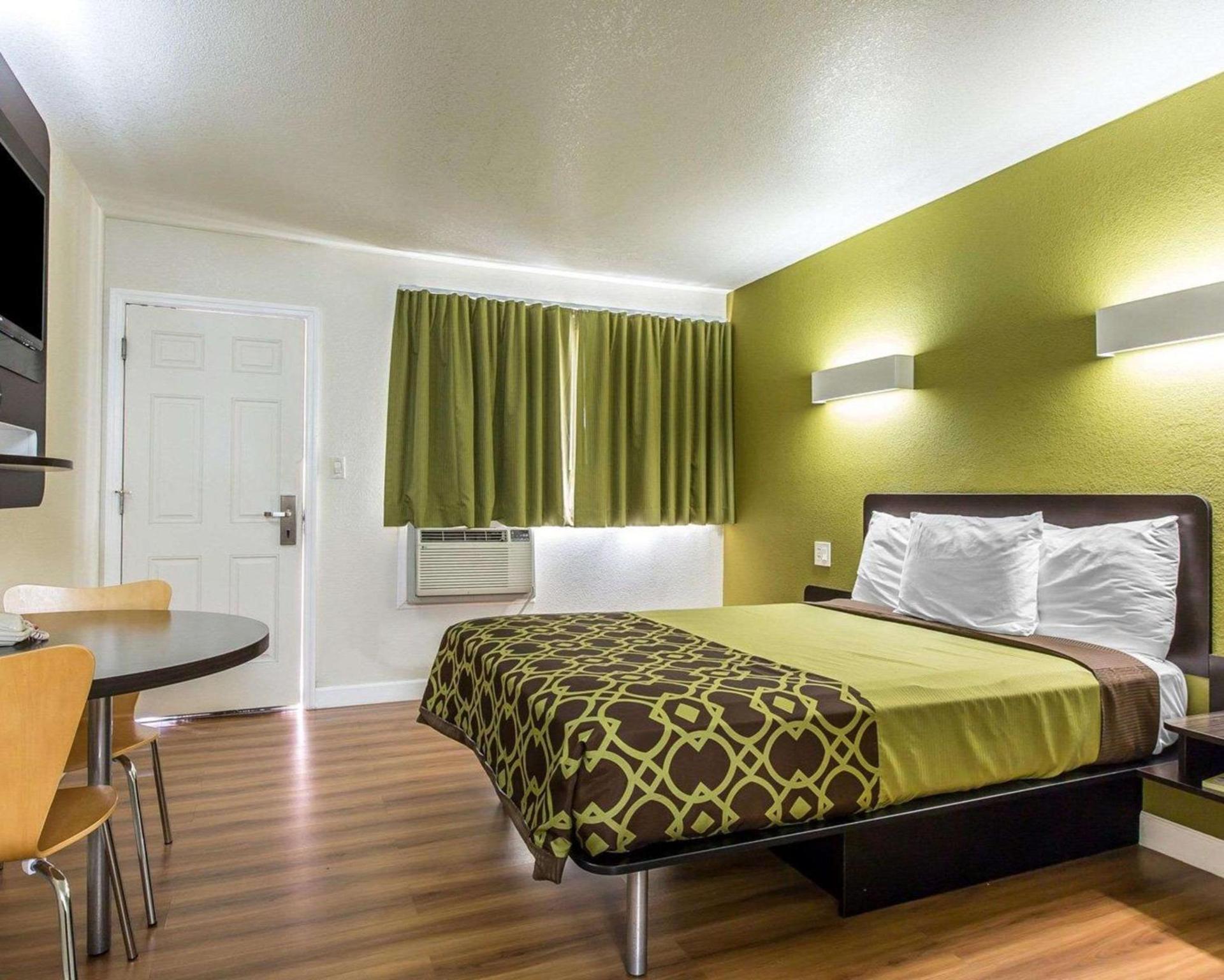 Rodeway Inn Downtown Hanford photo 17
