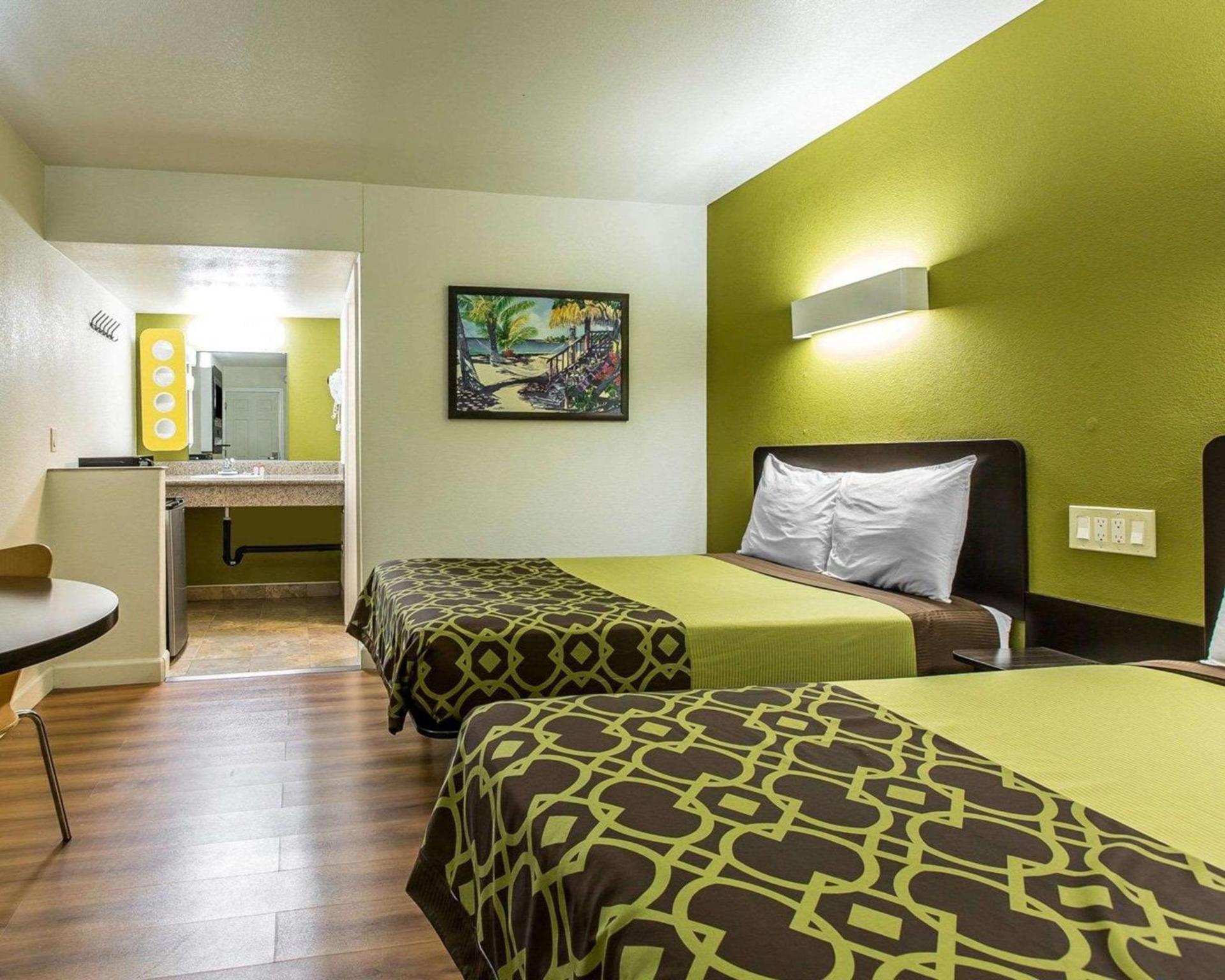 Rodeway Inn Downtown Hanford photo 10