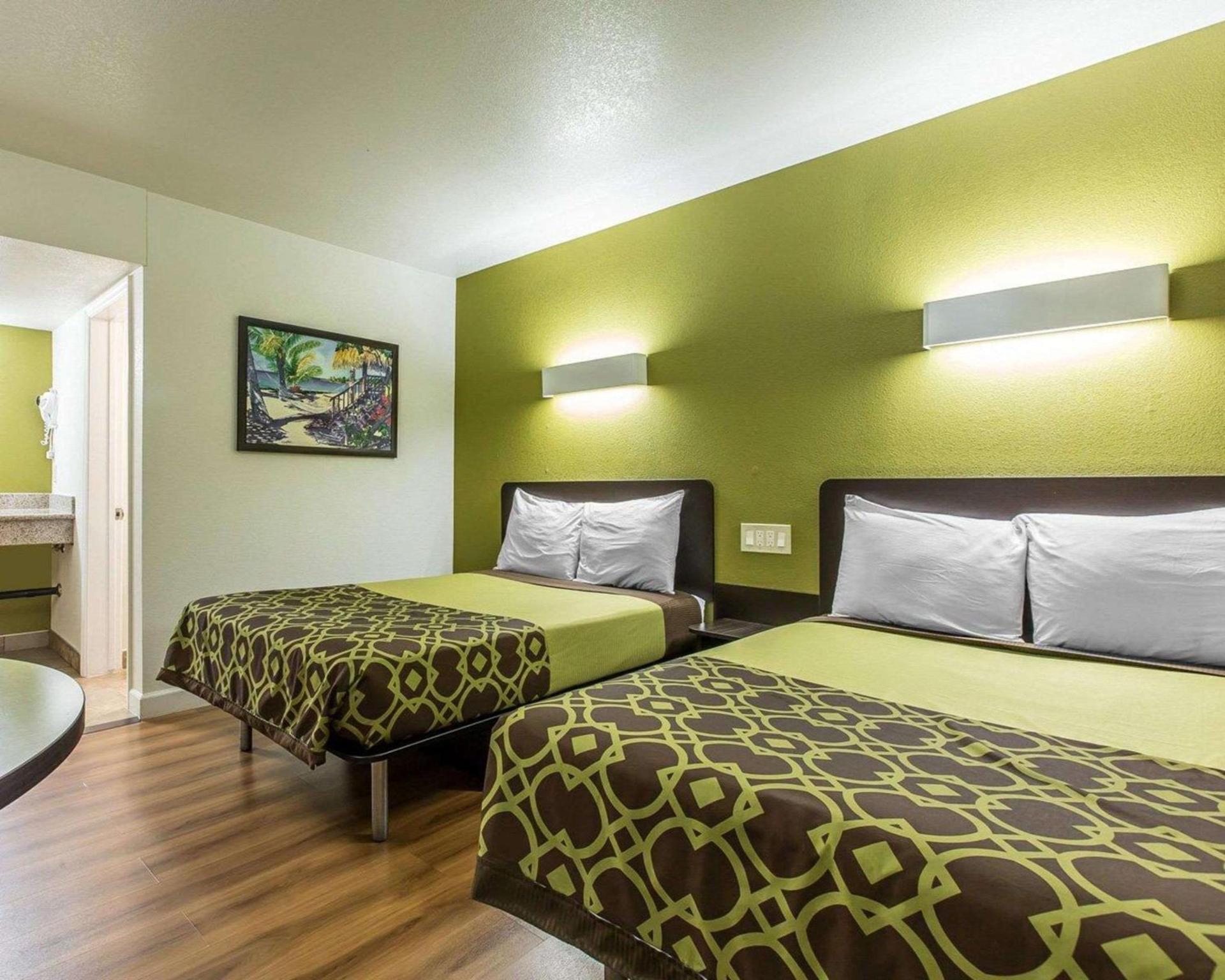 Rodeway Inn Downtown Hanford photo 19