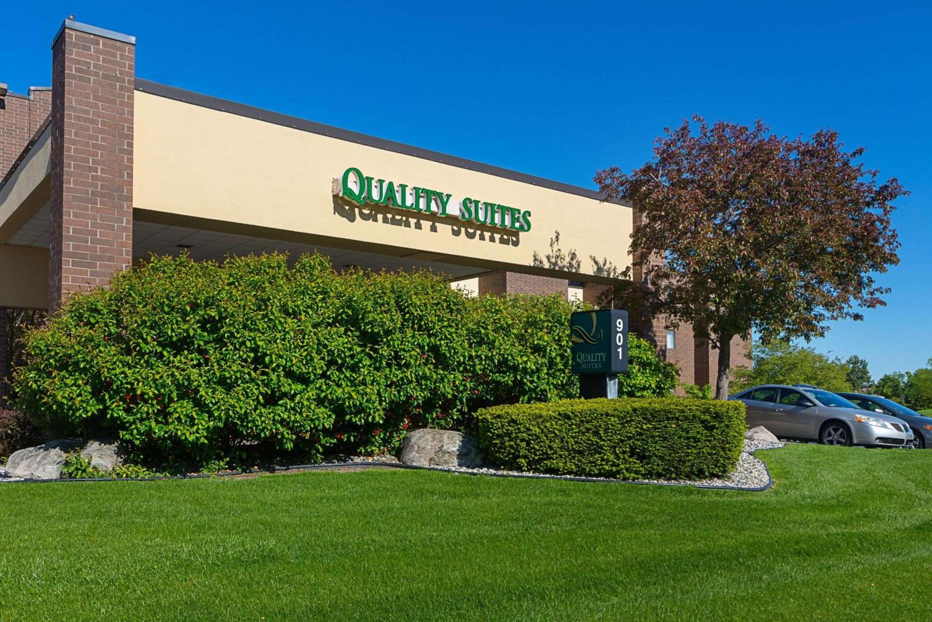 Quality Suites Lansing West photo 5