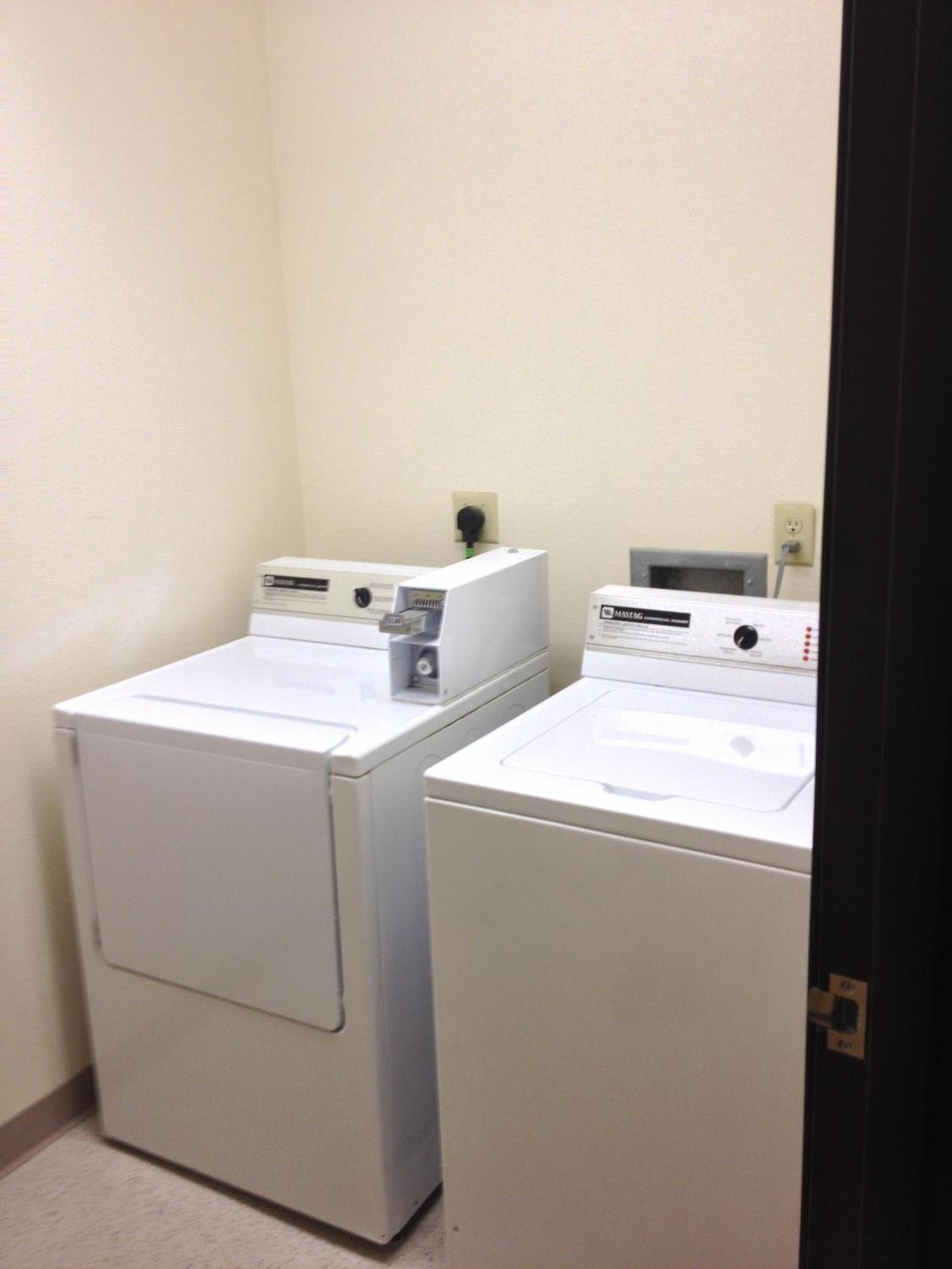 Americas Best Value Inn & Suites-Spring Valley photo 21