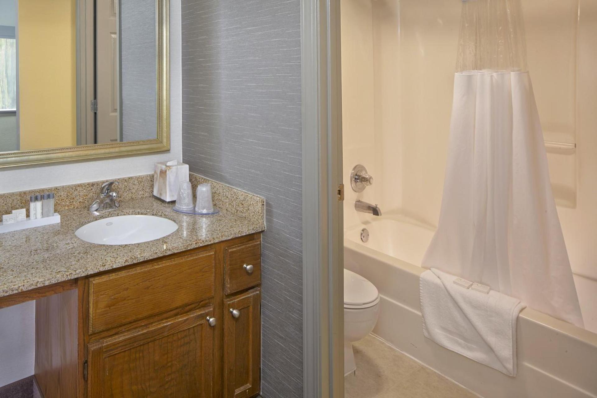 New Haven Village Suites photo 27