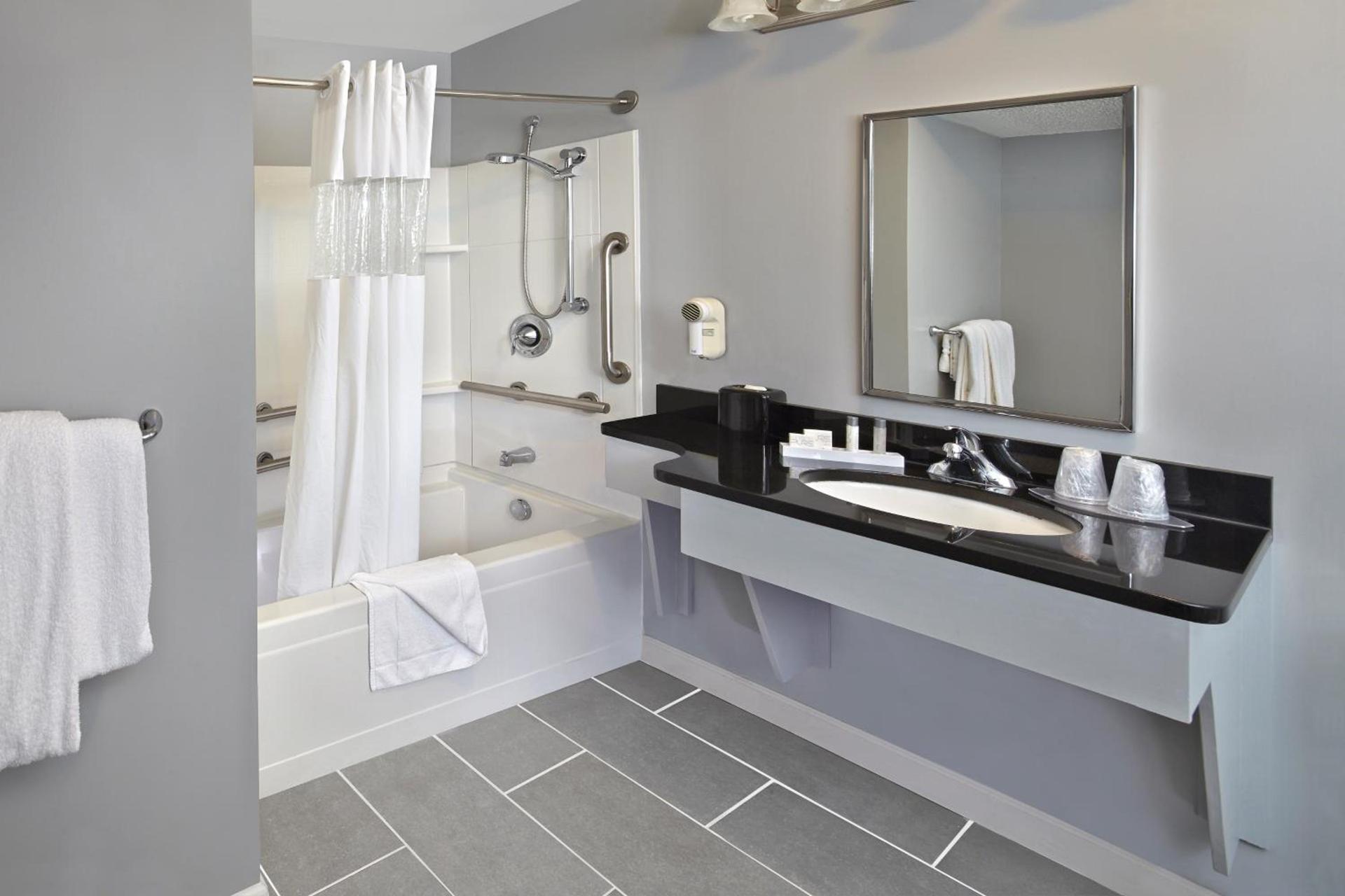 New Haven Village Suites photo 23