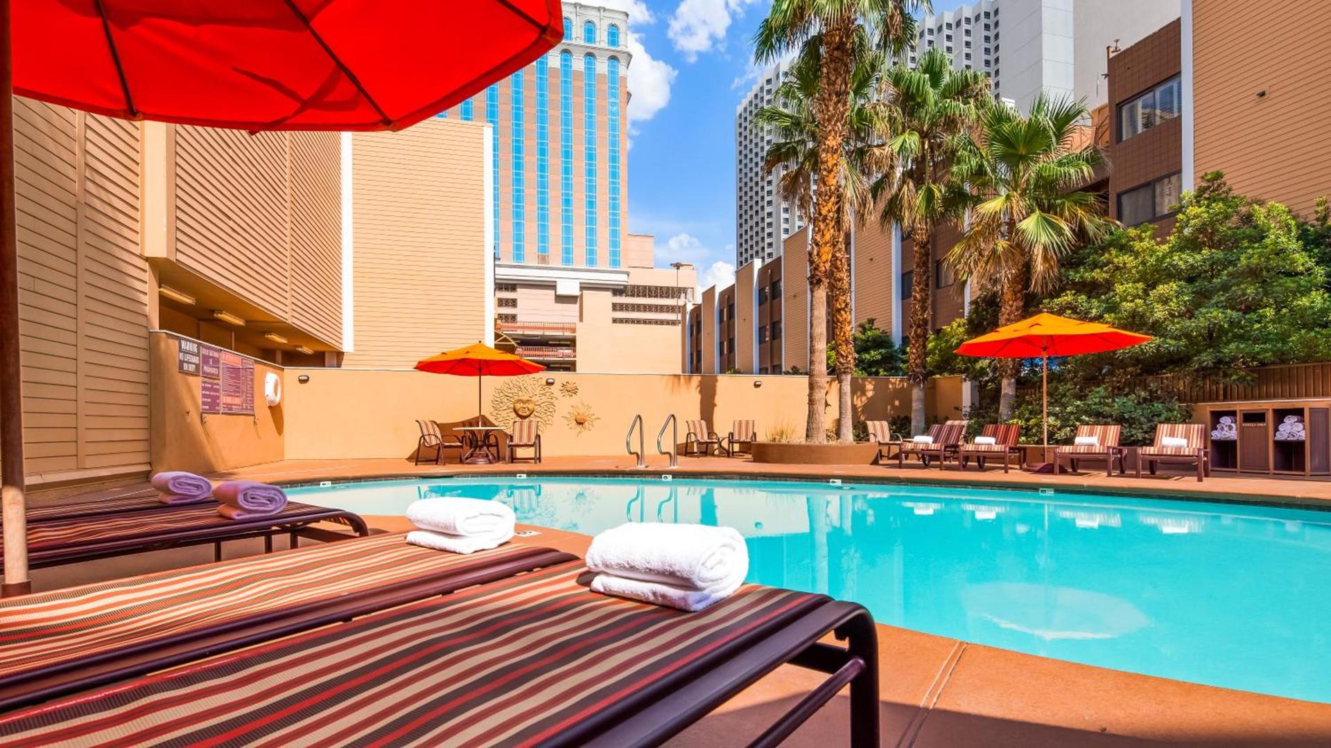 Best Western Plus Casino Royale - Center Strip photo 23