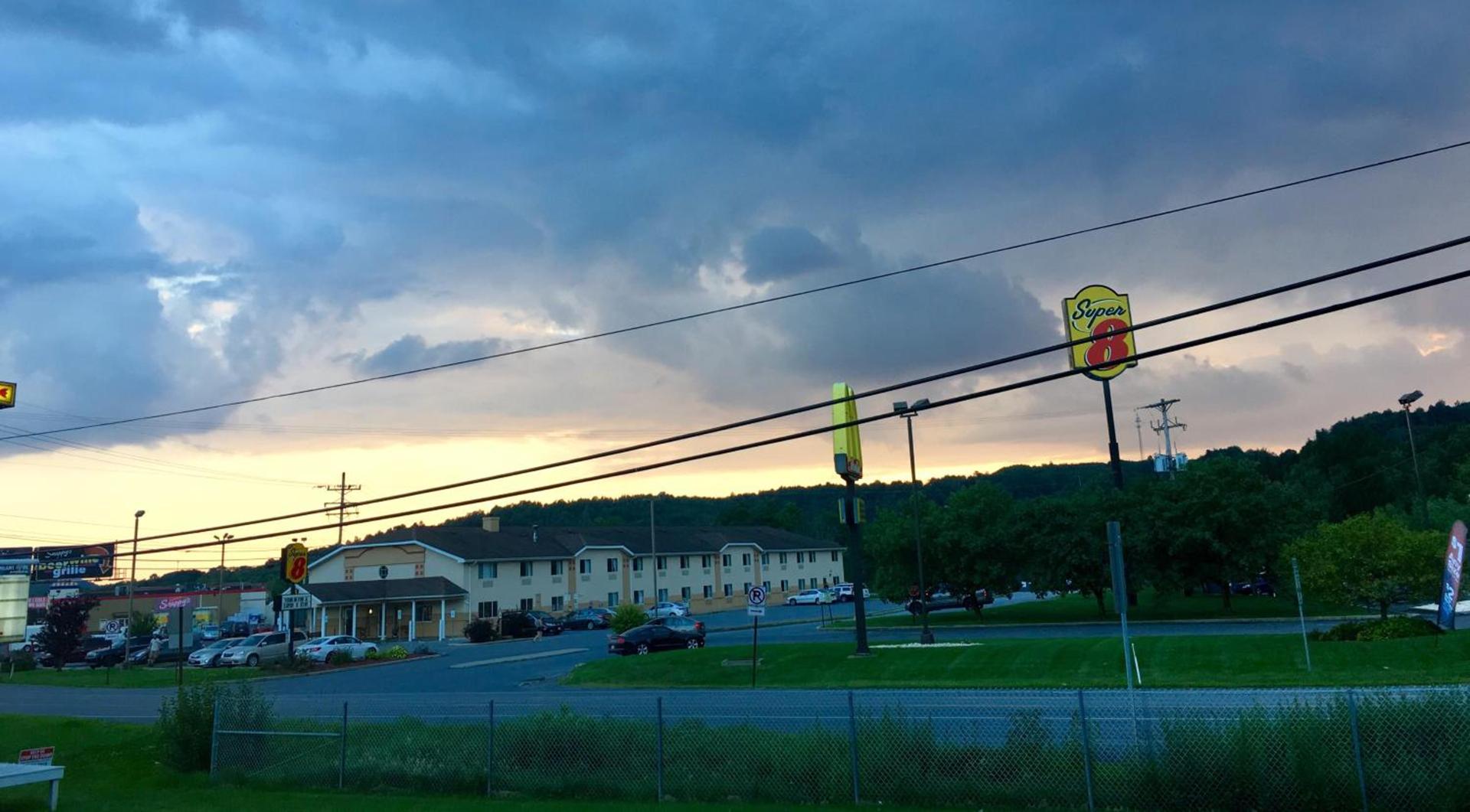 Super 8 by Wyndham Clearfield photo 54