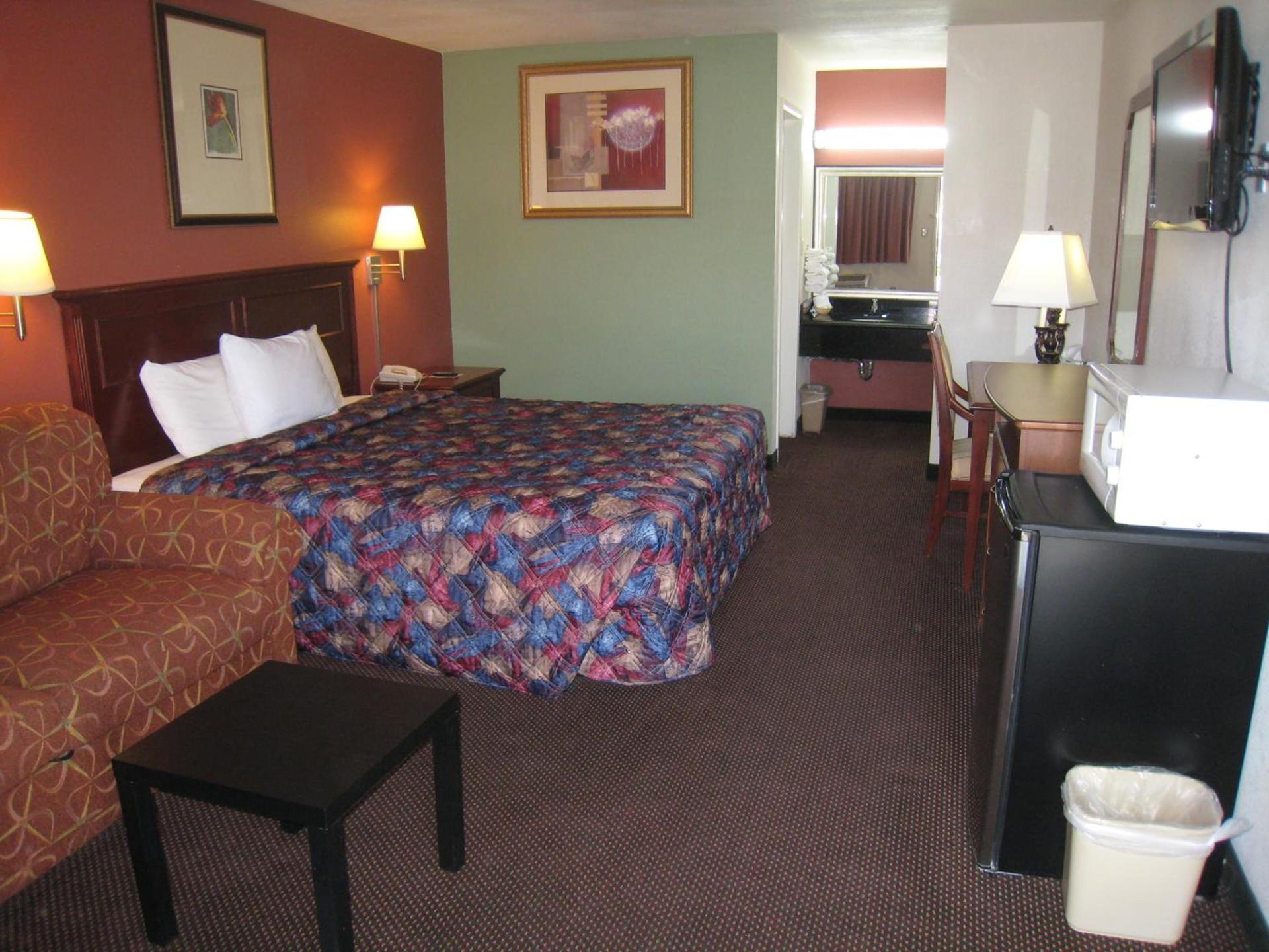 Motel 8 Maricopa photo 17