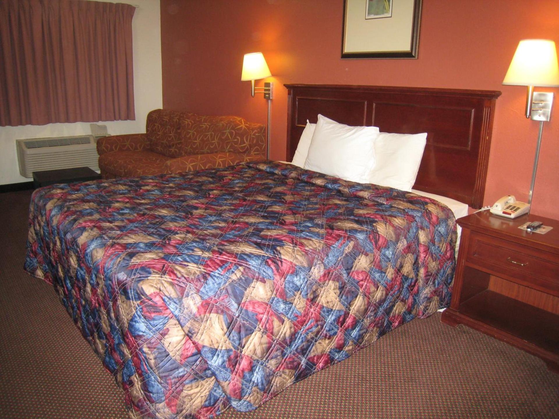 Motel 8 Maricopa photo 16