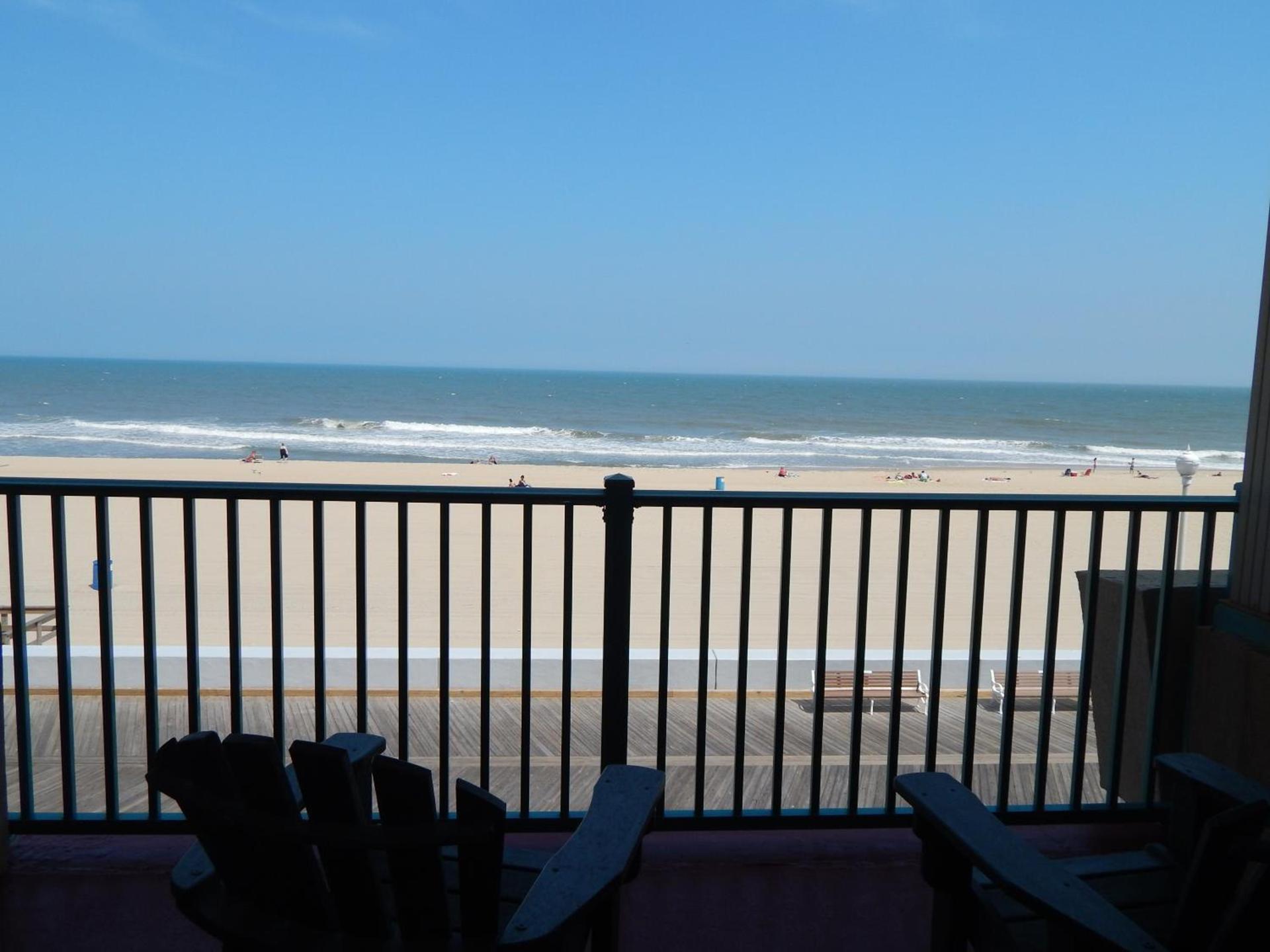 Days Inn by Wyndham Ocean City Oceanfront photo 91