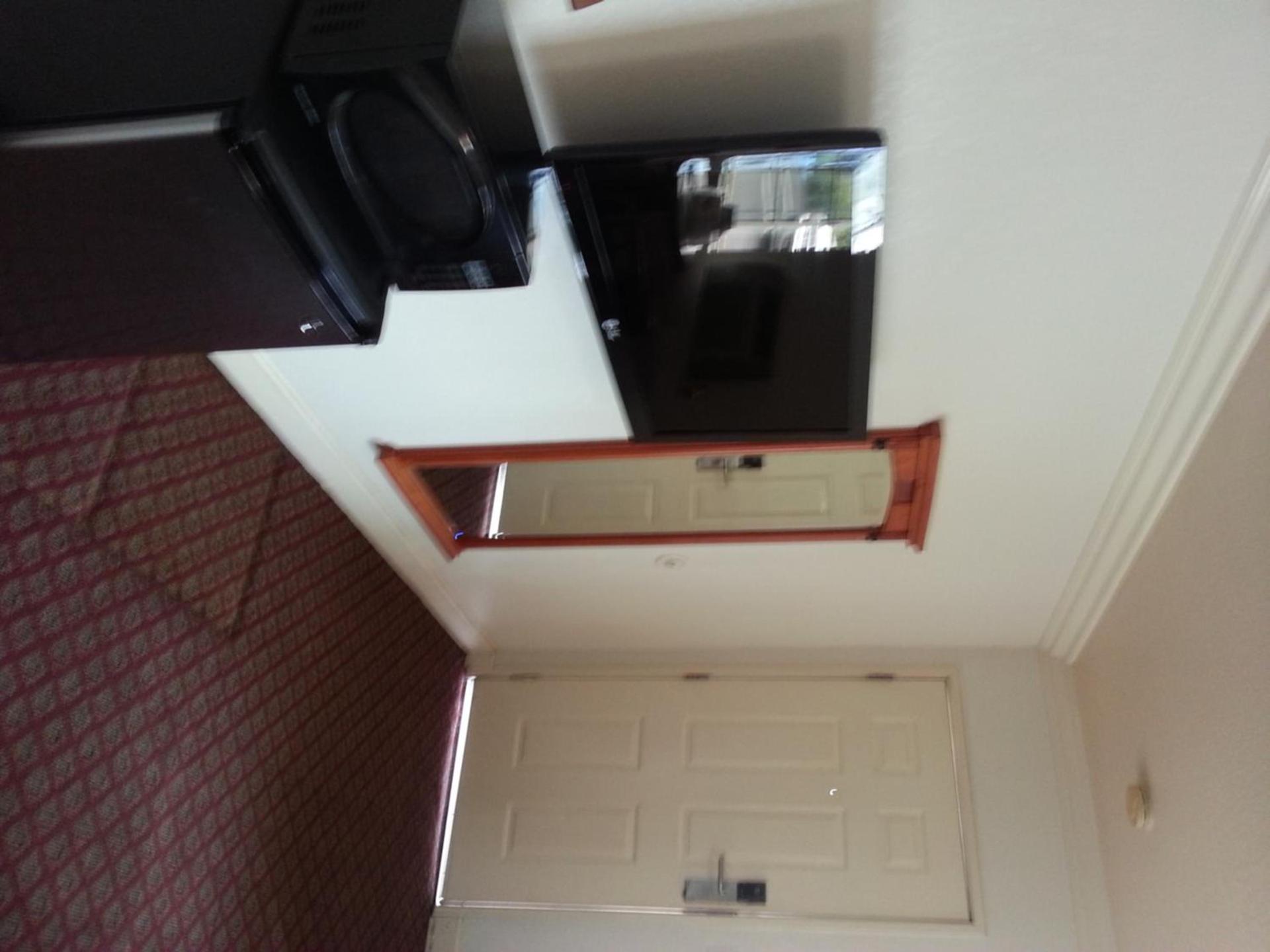 Walls Motel Long Beach photo 32