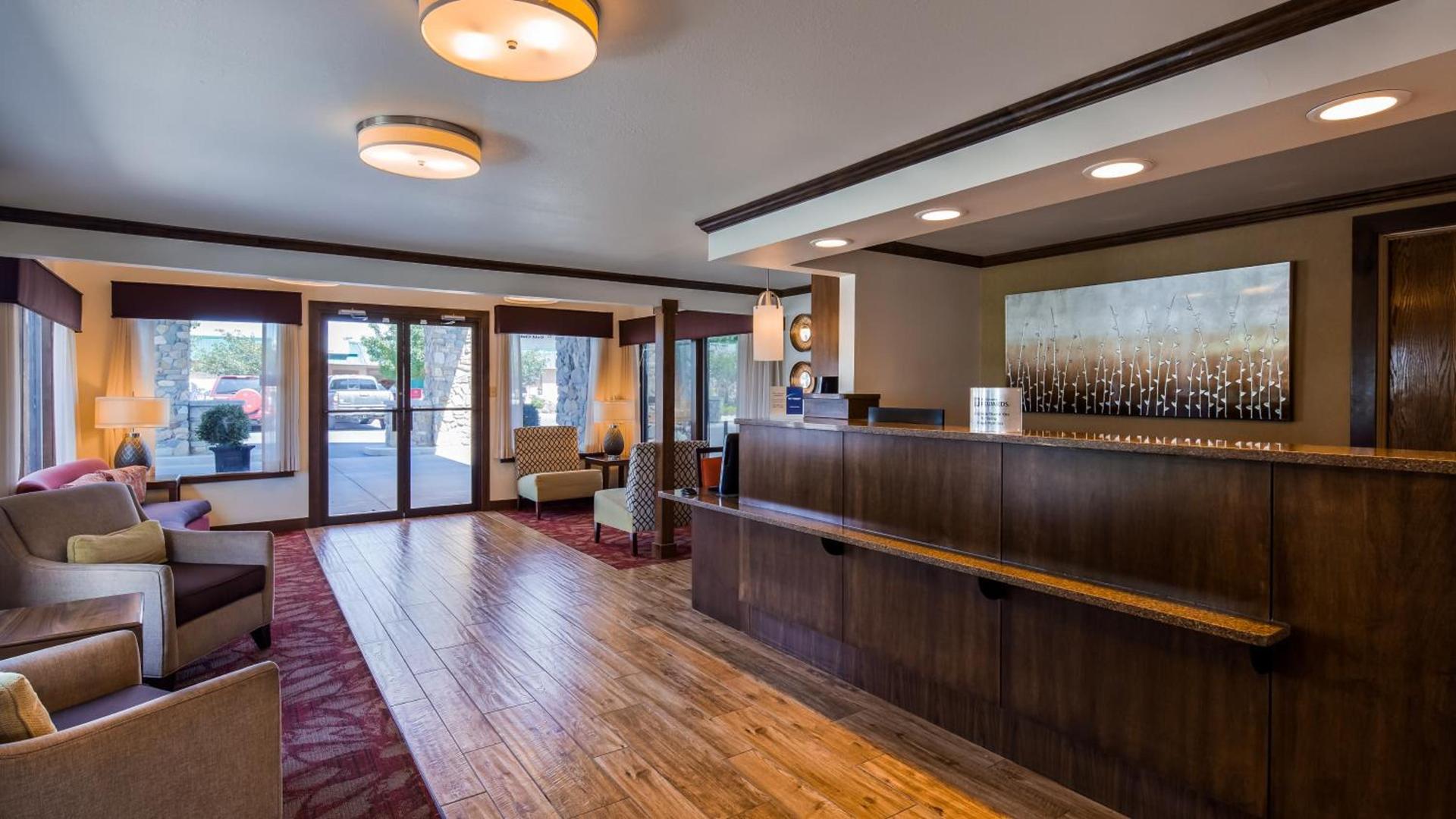 Best Western Paradise Inn photo 2