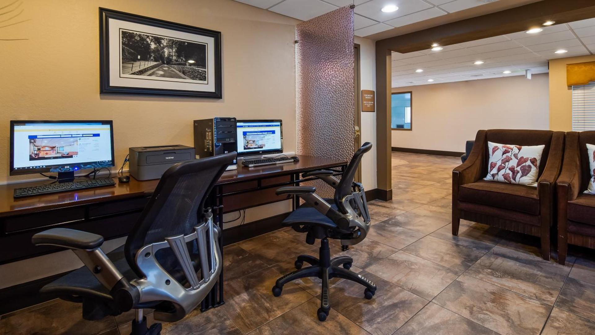 Best Western Inn & Suites photo 14