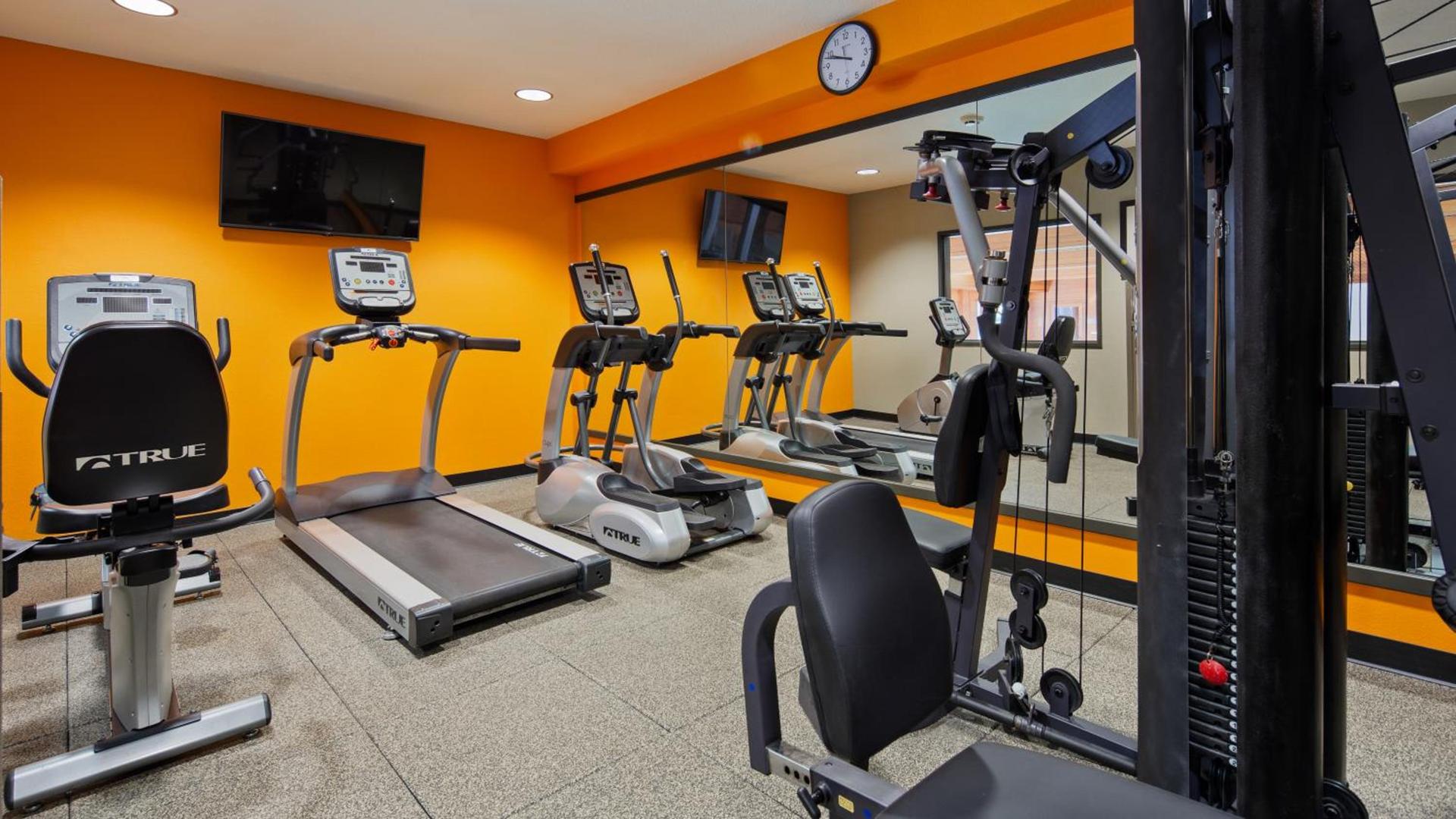 Best Western Cascade Inn & Suites photo 43