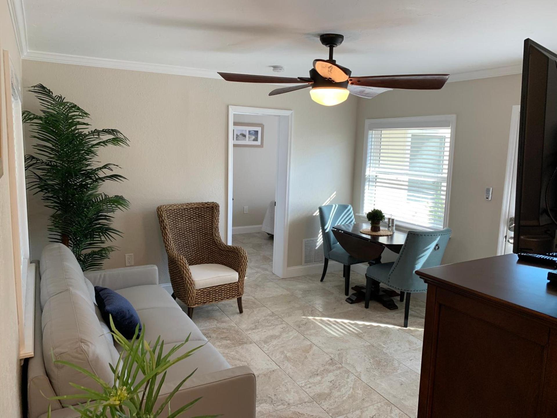 Twin Palms at Siesta photo 16