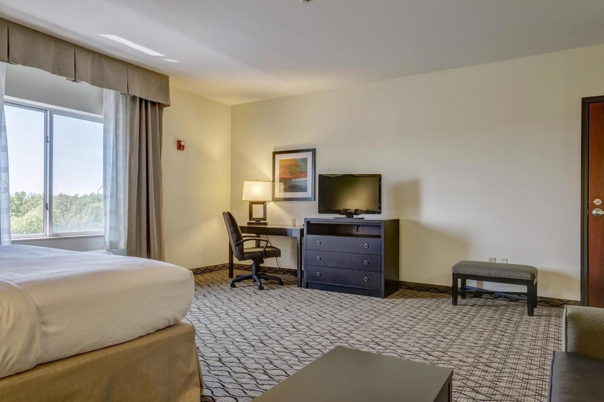 Holiday Inn Poplar Bluff by IHG photo 4