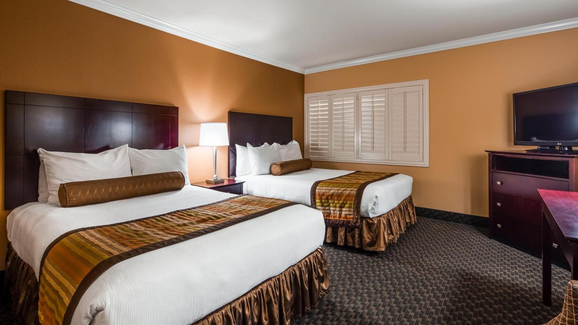 Best Western Plus Casino Royale - Center Strip photo 9