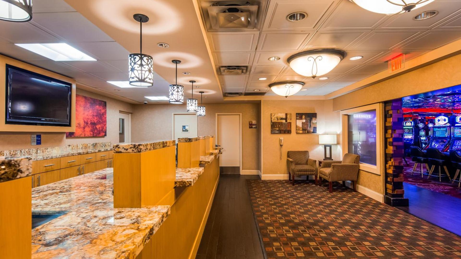 Best Western Plus Casino Royale - Center Strip photo 31