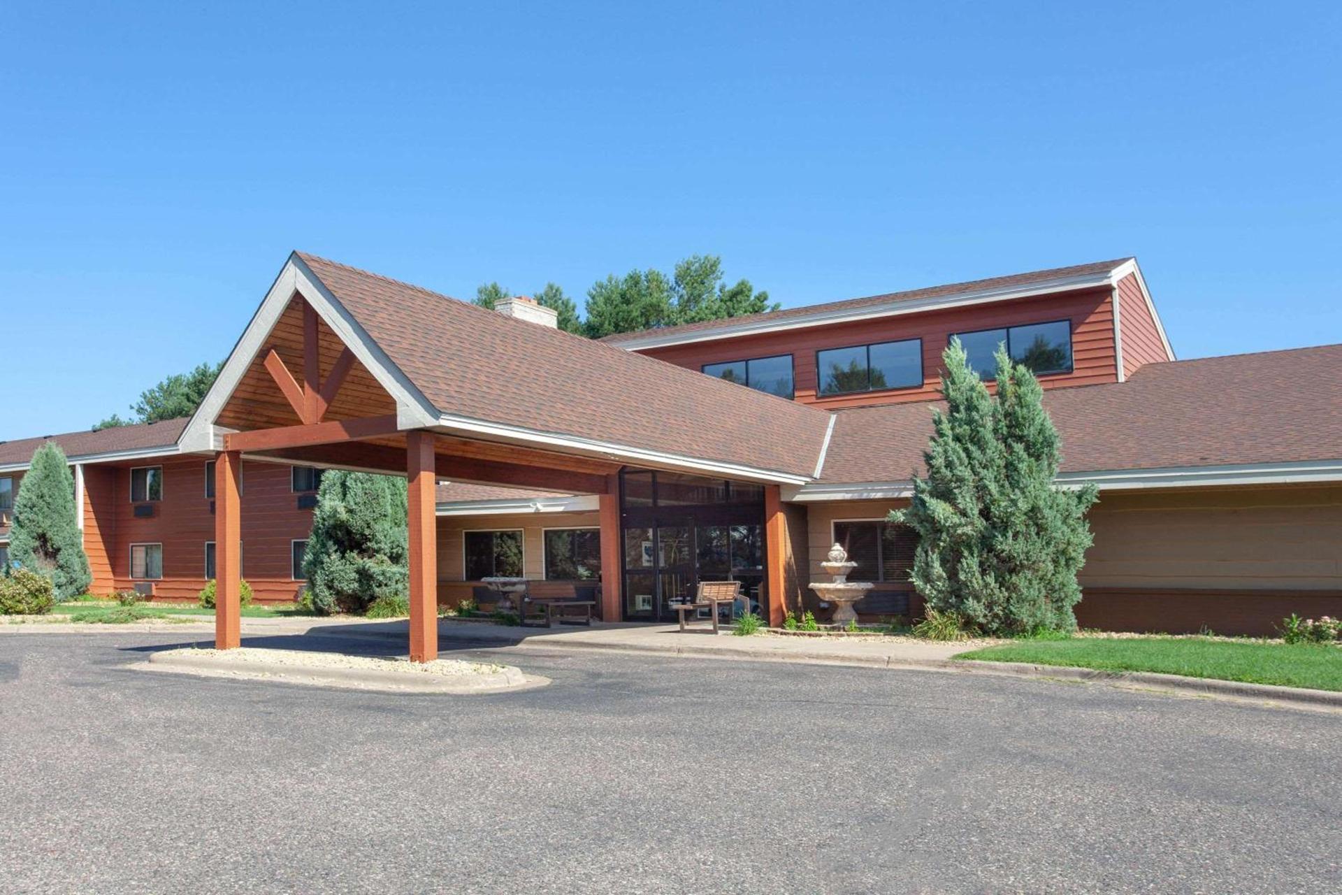 AmericInn by Wyndham Ham Lake photo 1
