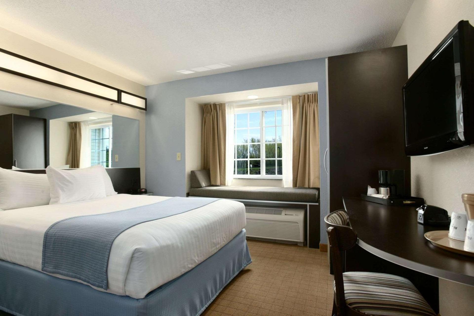 Microtel Inn and Suites by Wyndham - Geneva photo 6