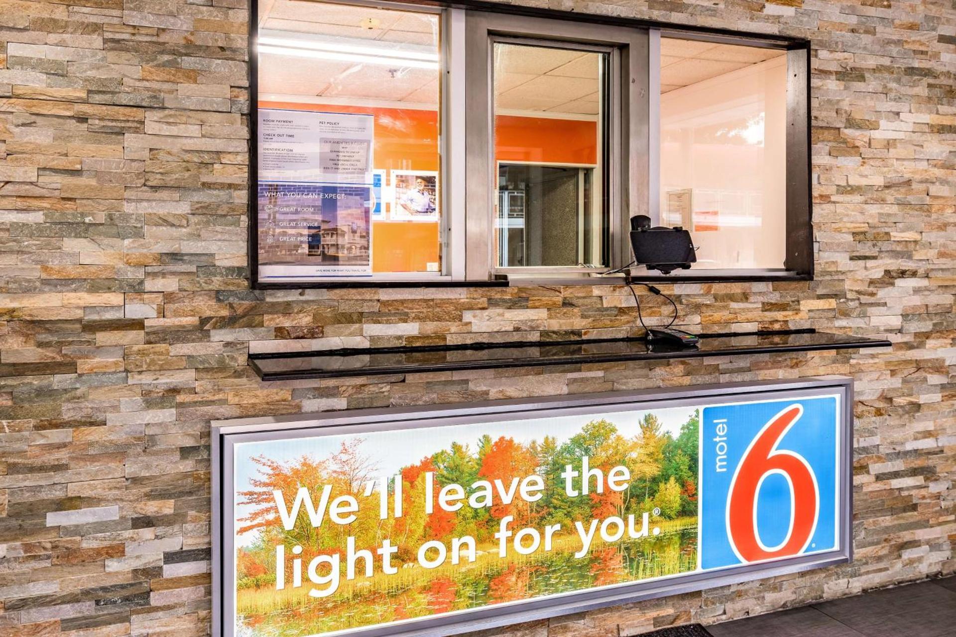Motel 6-Elmsford, NY - White Plains photo 24