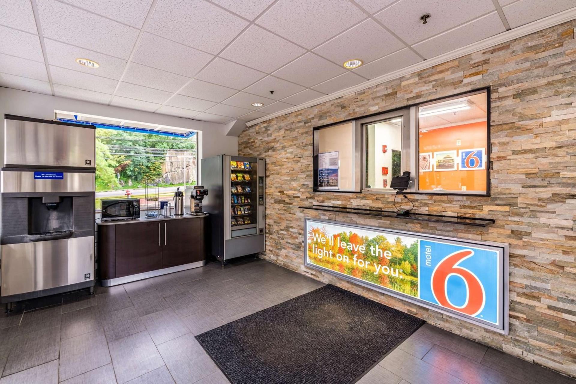 Motel 6-Elmsford, NY - White Plains photo 25
