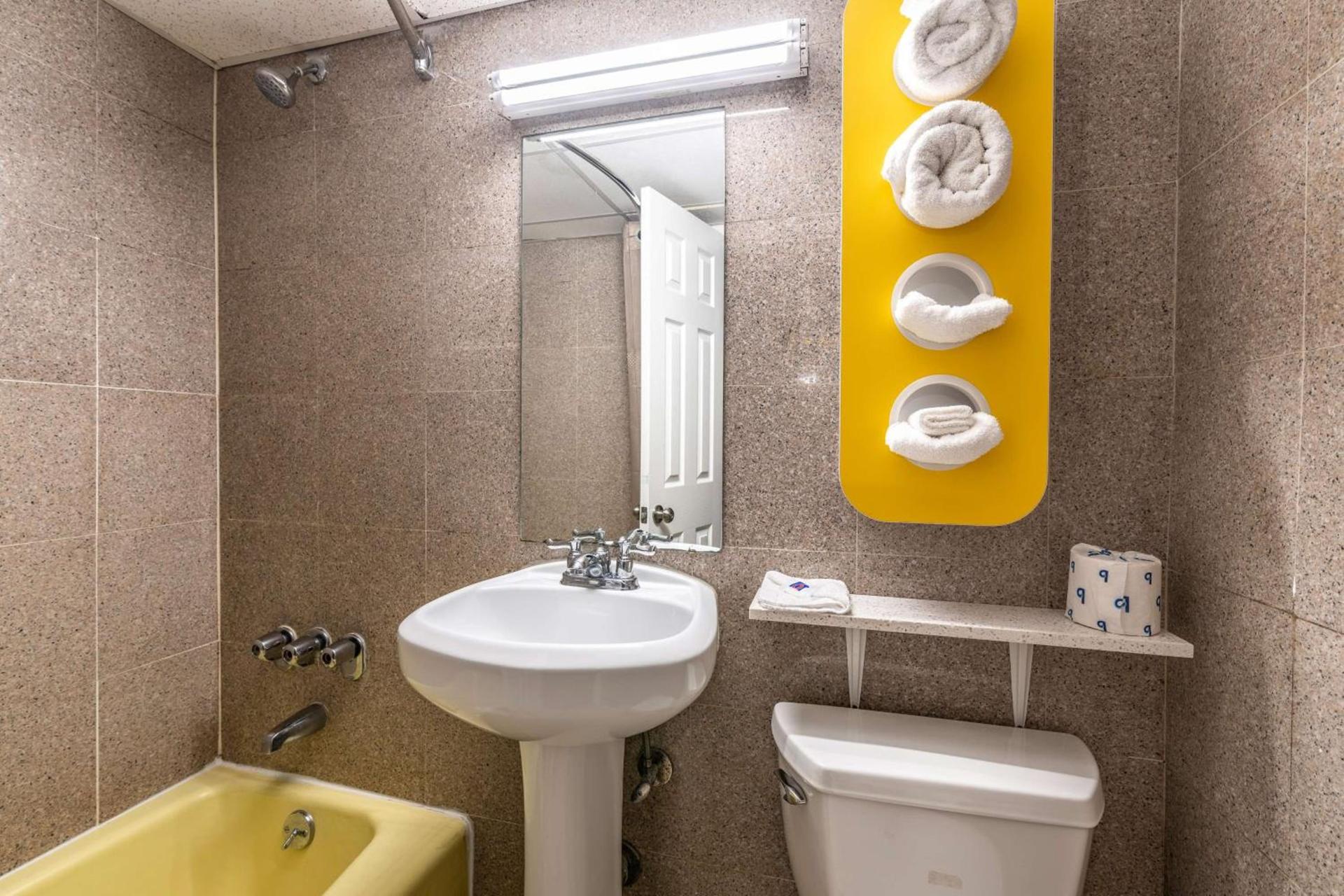 Motel 6-Elmsford, NY - White Plains photo 21