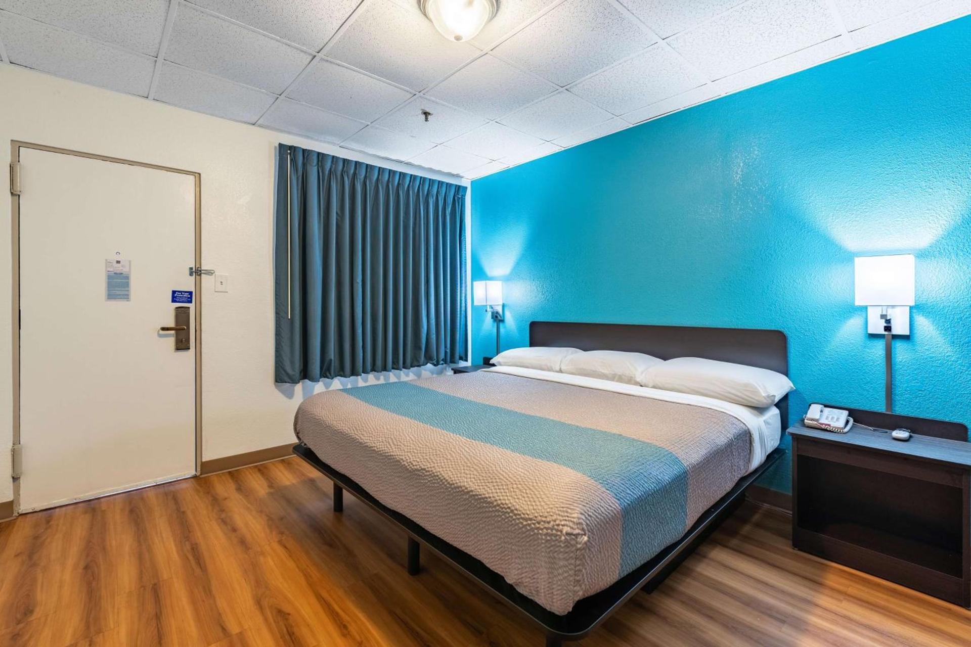 Motel 6-Elmsford, NY - White Plains photo 18