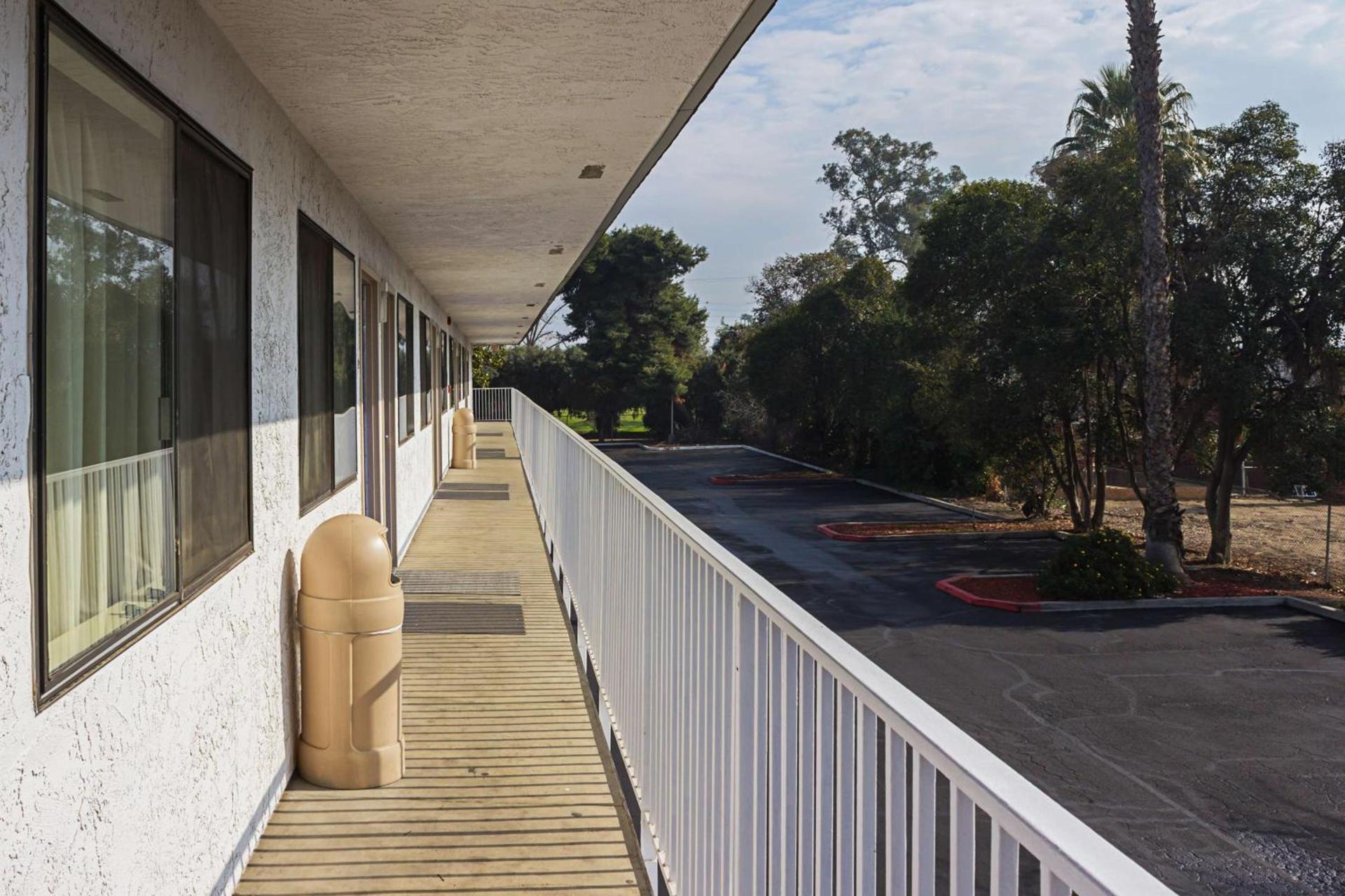 Motel 6-Porterville, CA photo 2