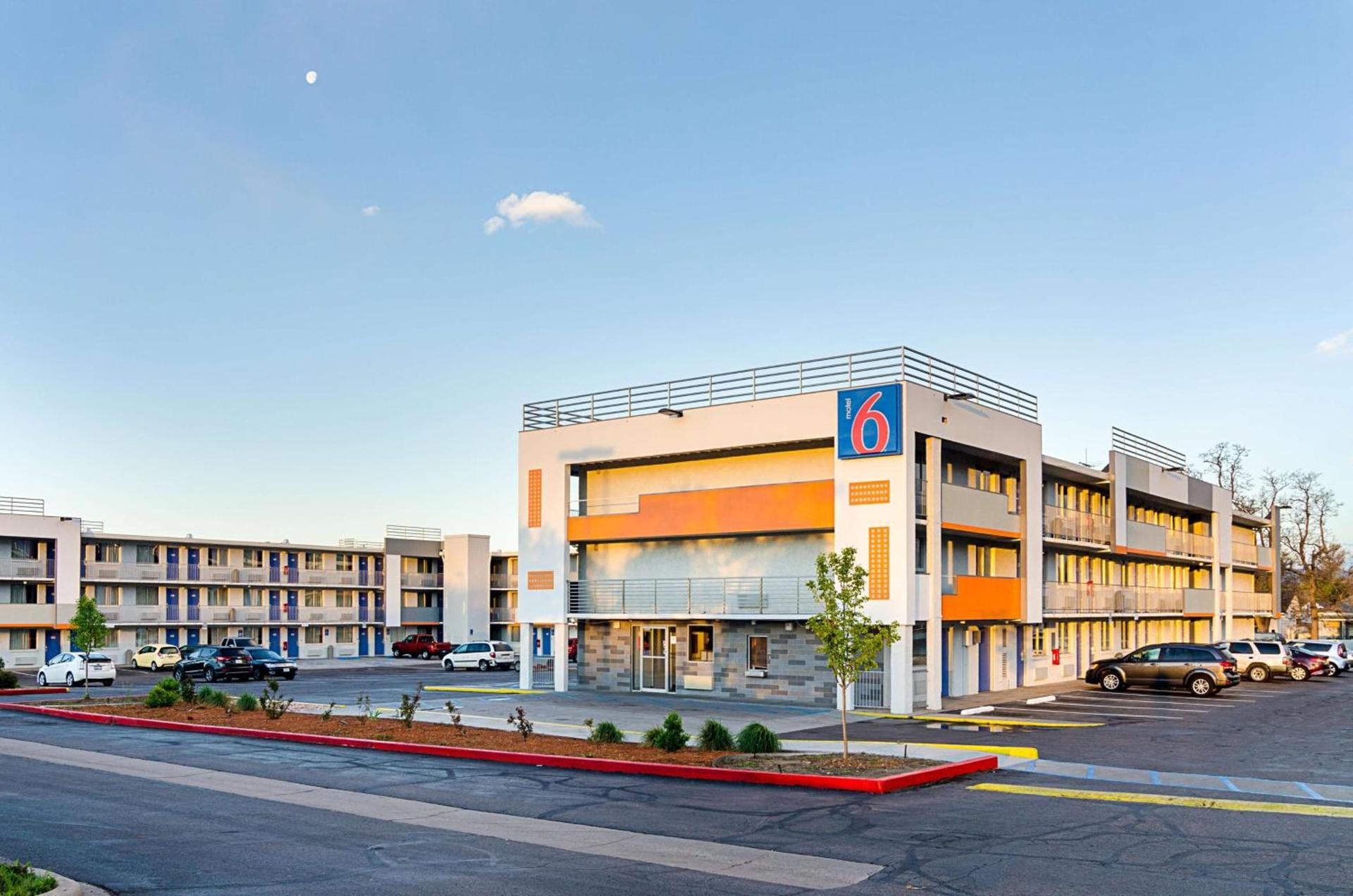 Motel 6- Denver, CO Downtown photo 67