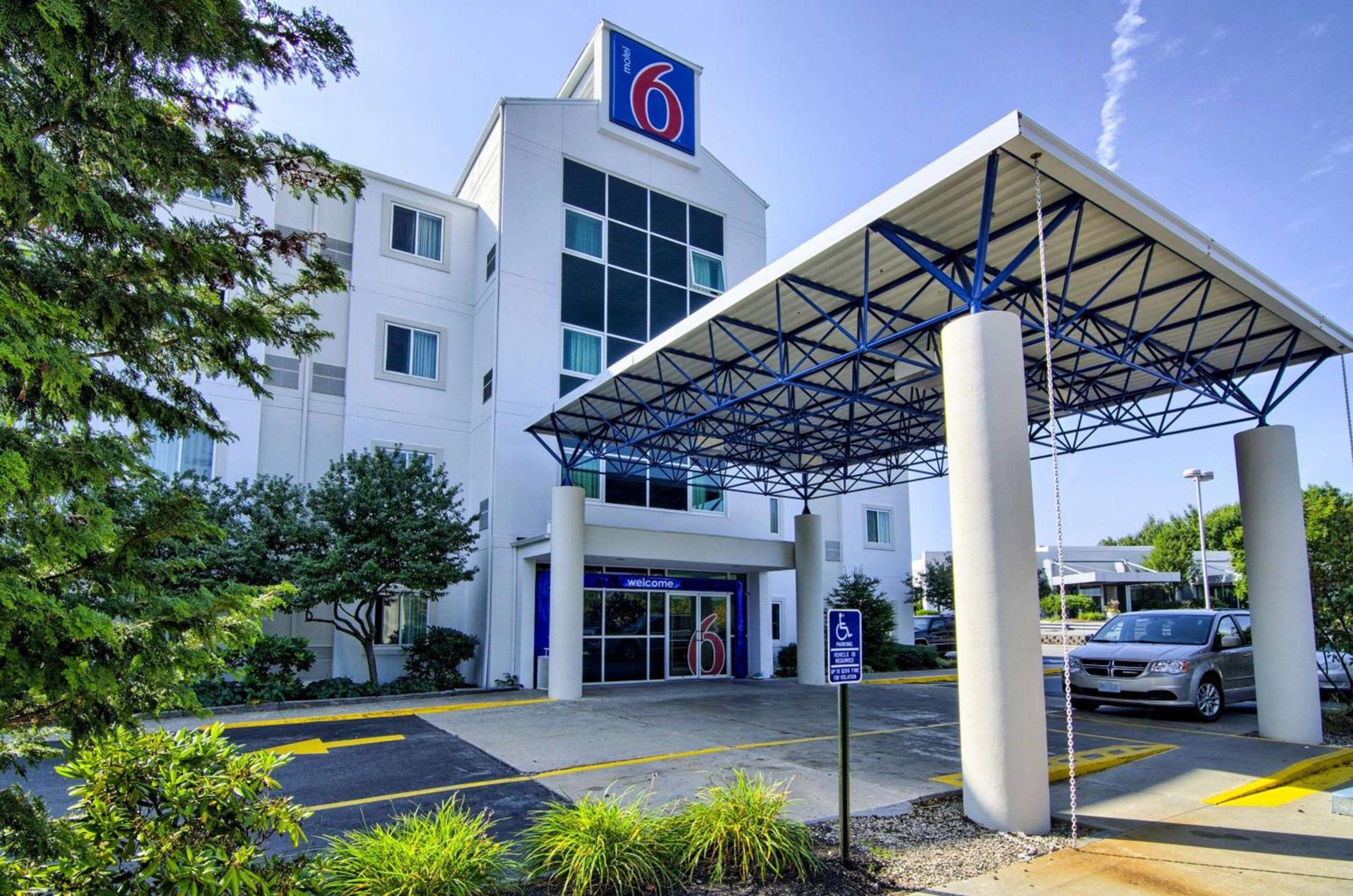 Motel 6-Portsmouth, NH — hotel in Portsmouth