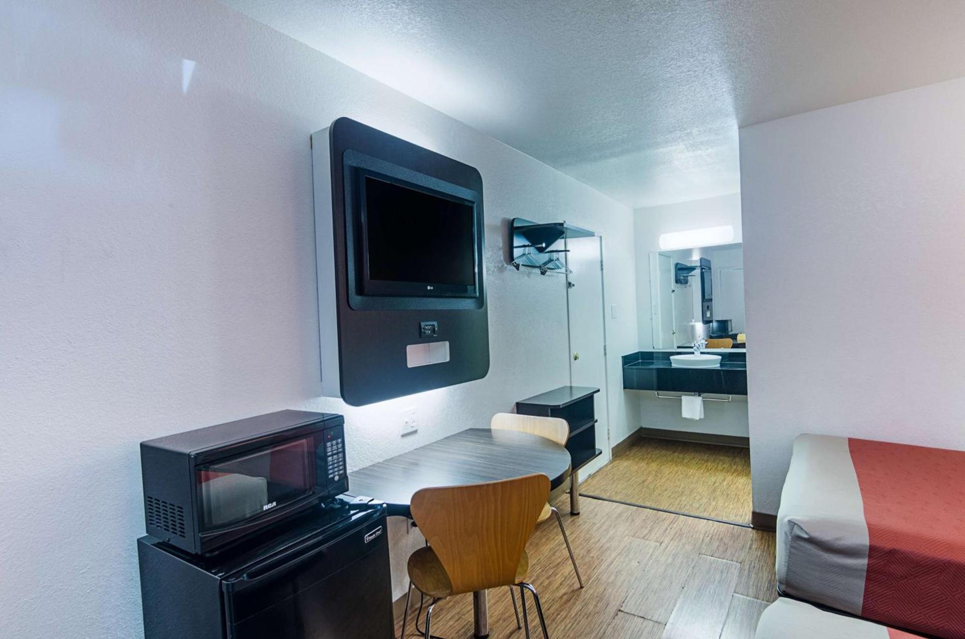 Motel 6-Ardmore, OK photo 20