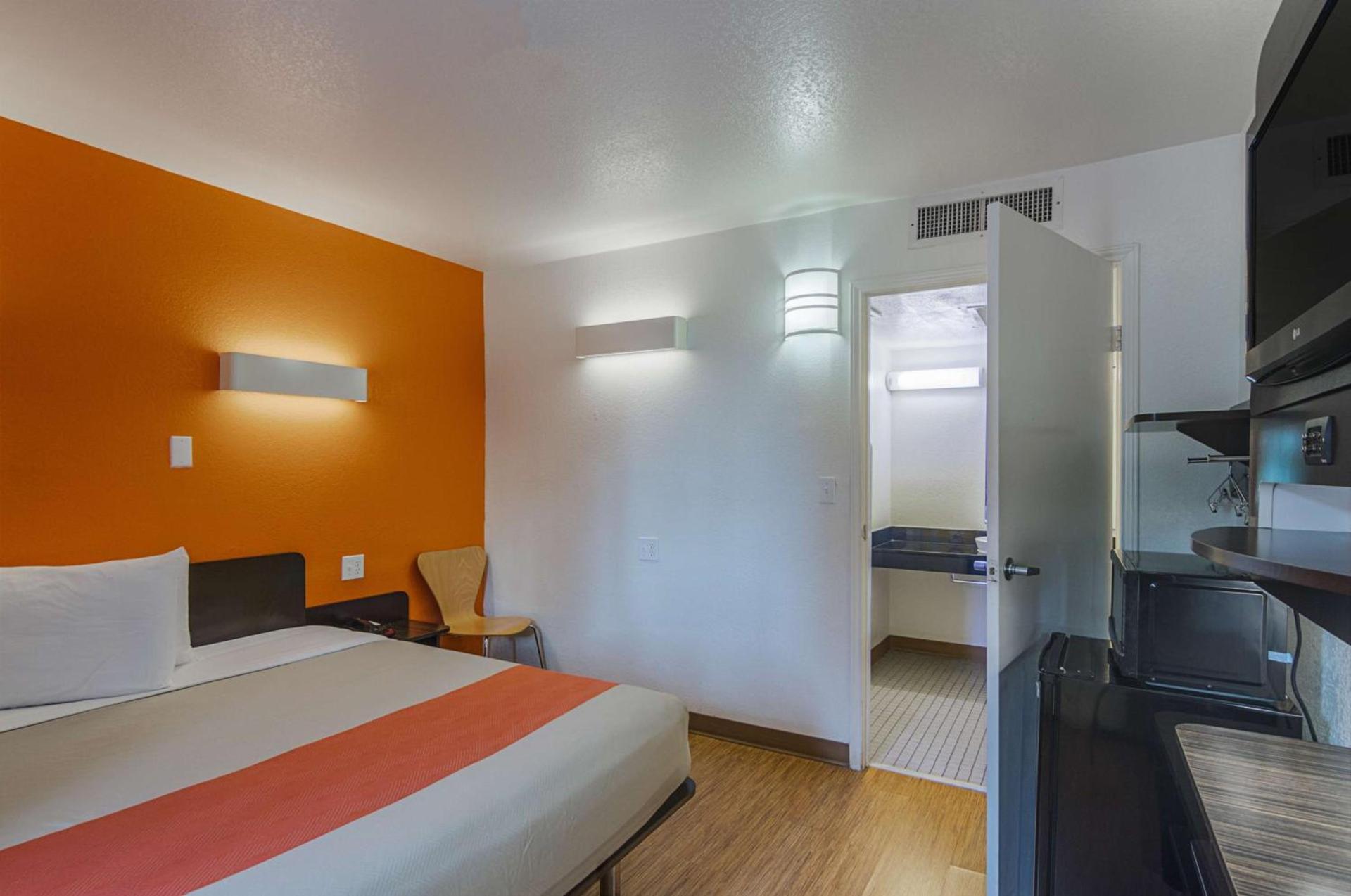 Motel 6-Ardmore, OK photo 8