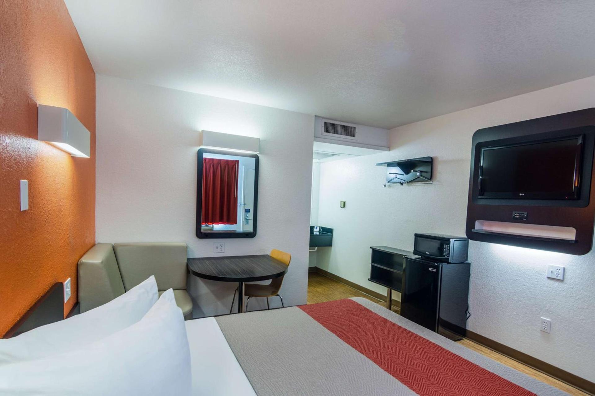 Motel 6-Ardmore, OK photo 12