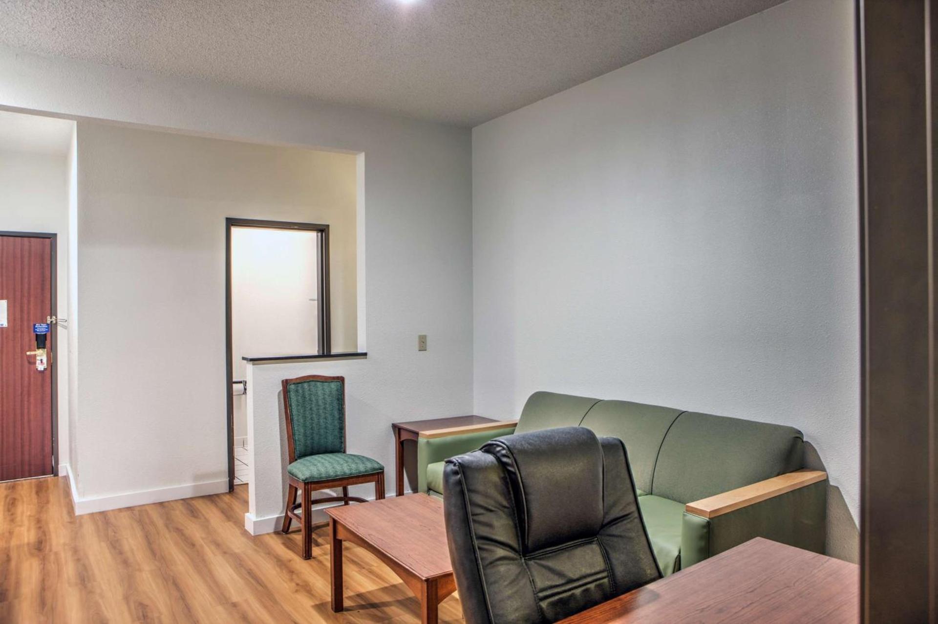 Motel 6-Dallas, TX - Northwest photo 17