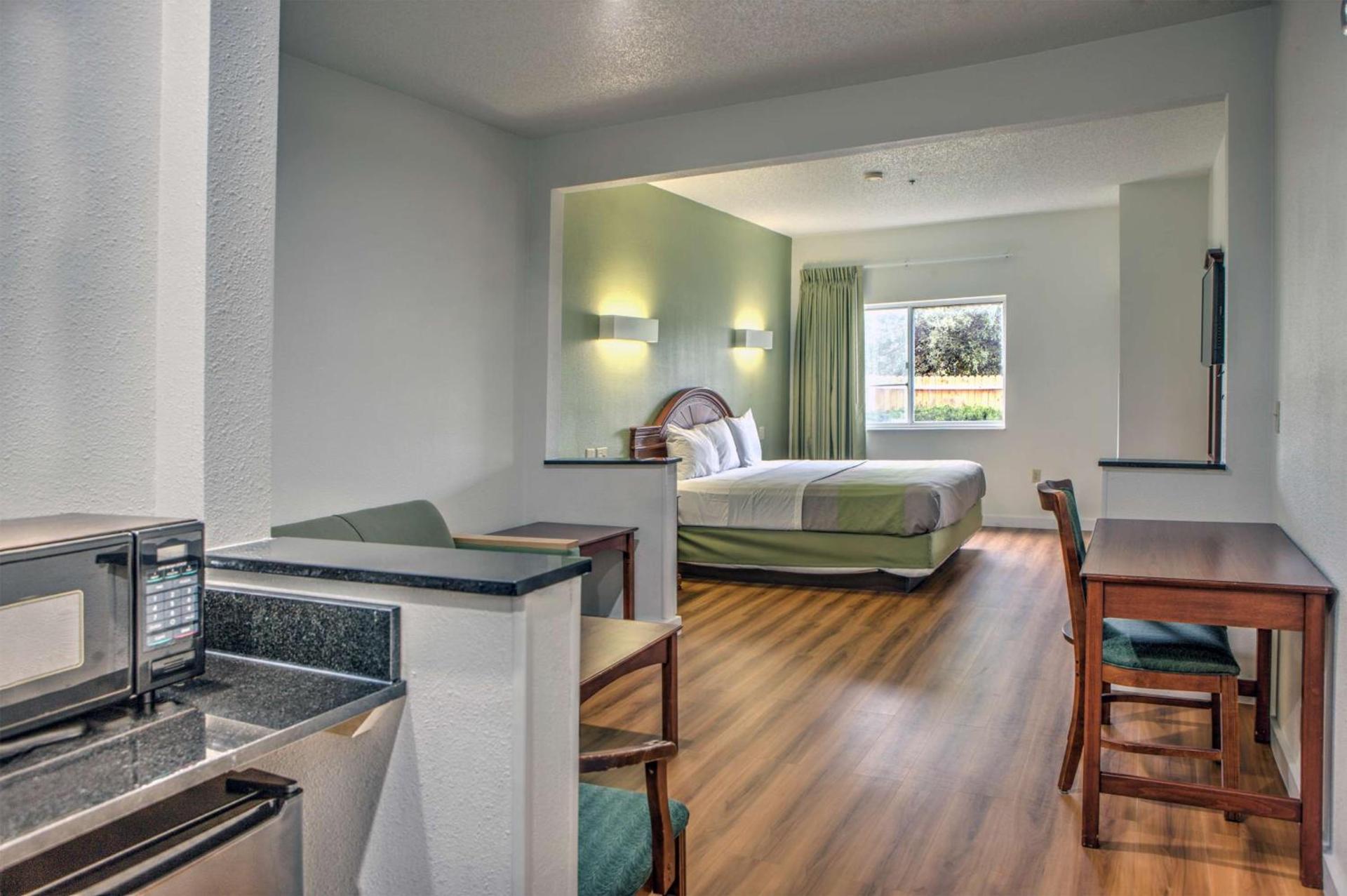 Motel 6-Dallas, TX - Northwest photo 11