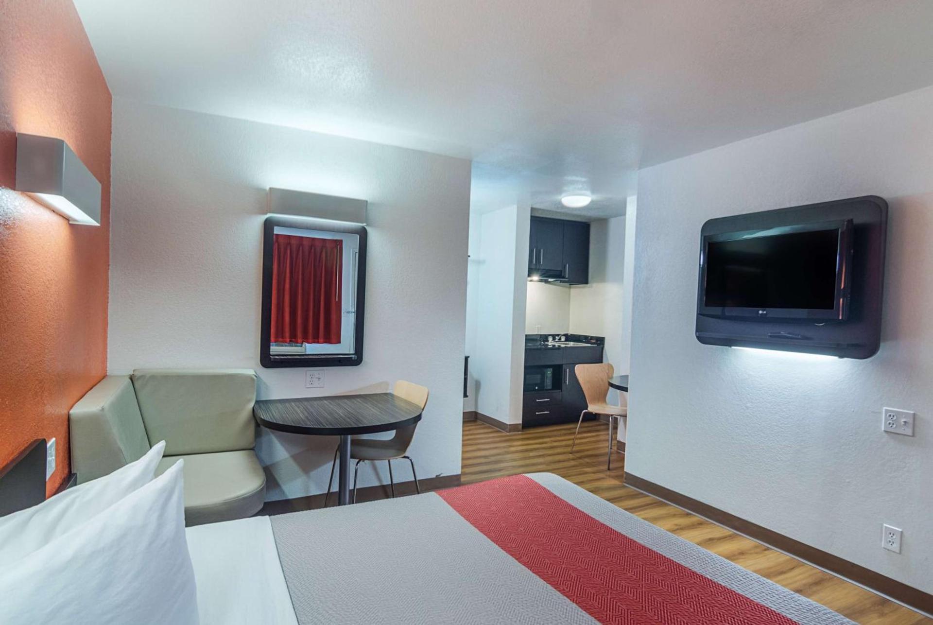Motel 6-Ardmore, OK photo 5