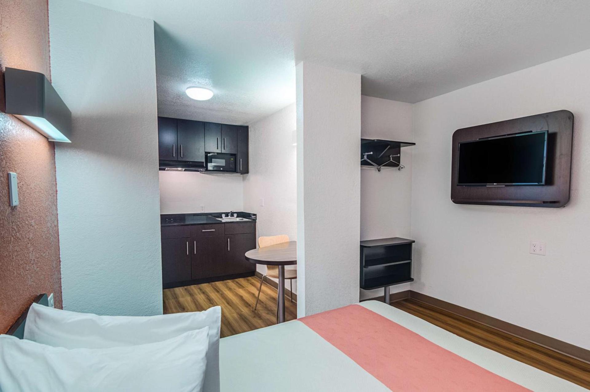 Motel 6-Ardmore, OK photo 6