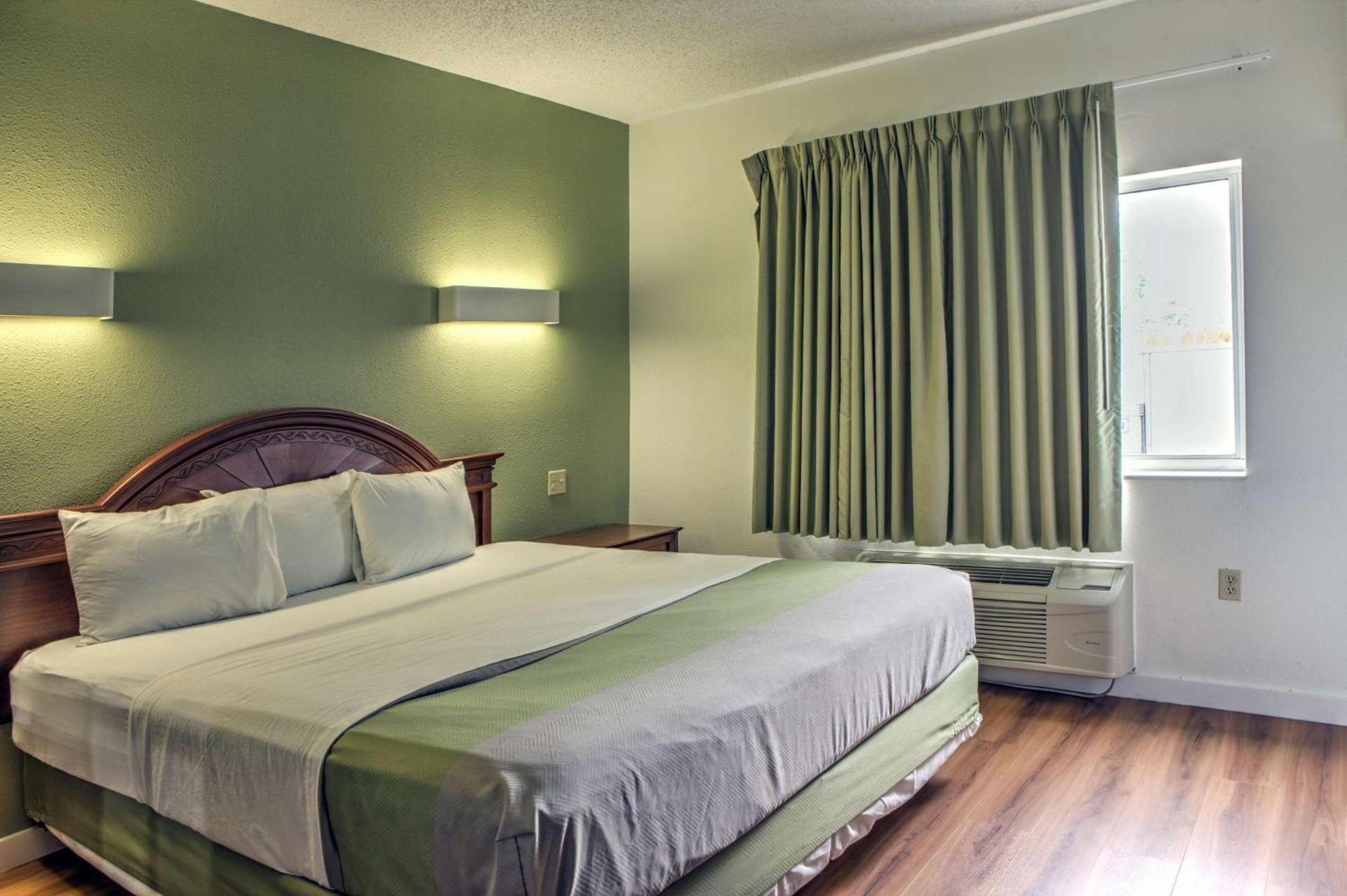 Motel 6-Dallas, TX - Northwest photo 9