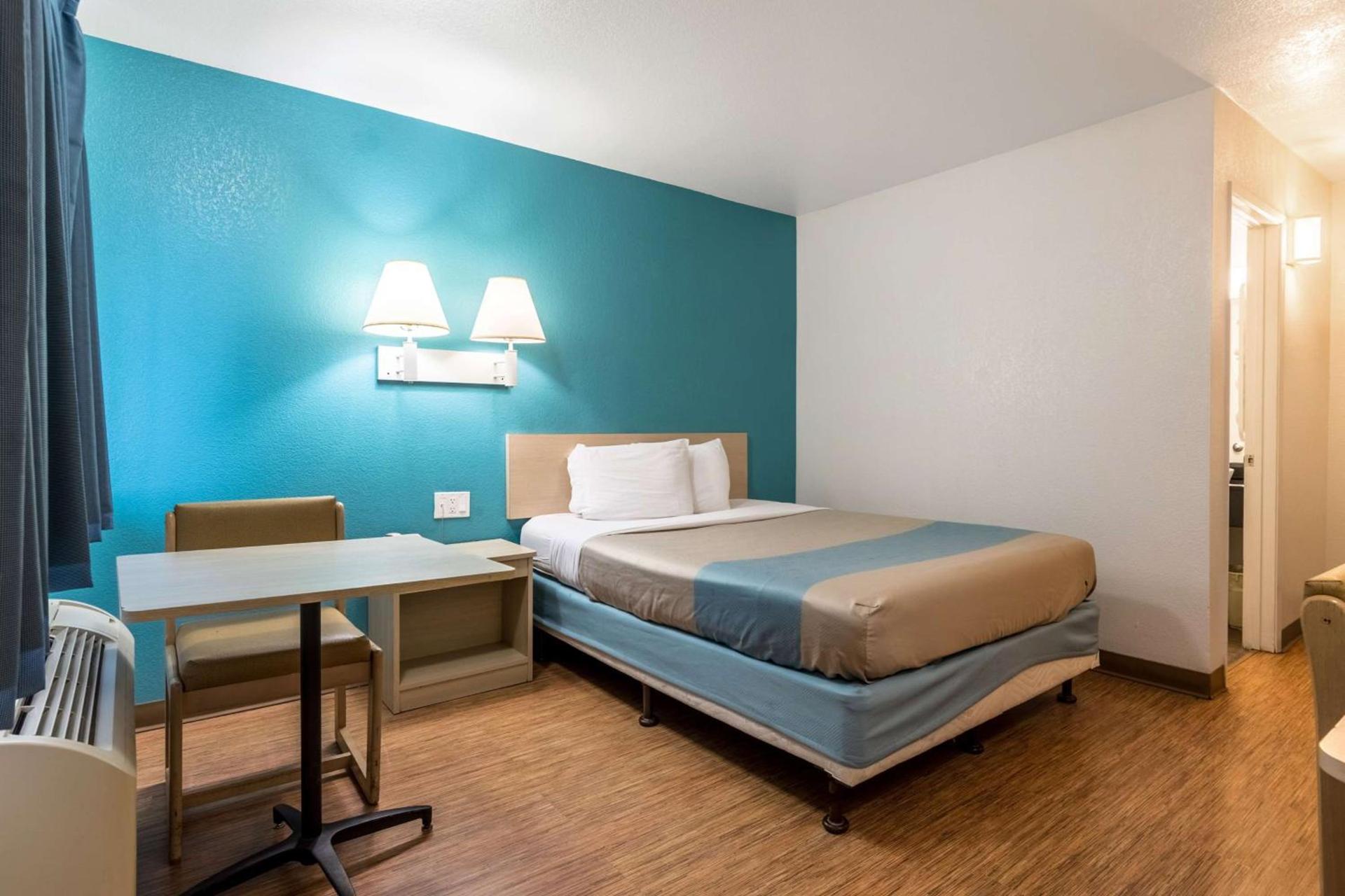 Motel 6-El Centro, CA photo 12