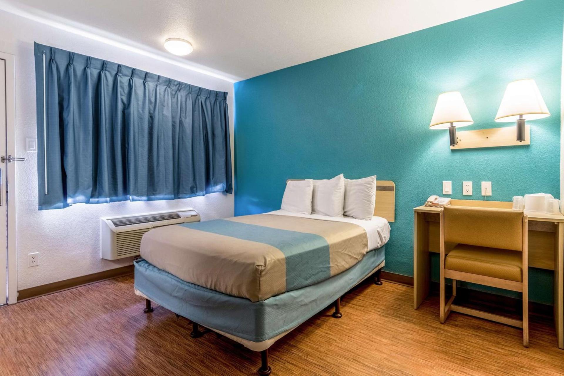 Motel 6-El Centro, CA photo 11