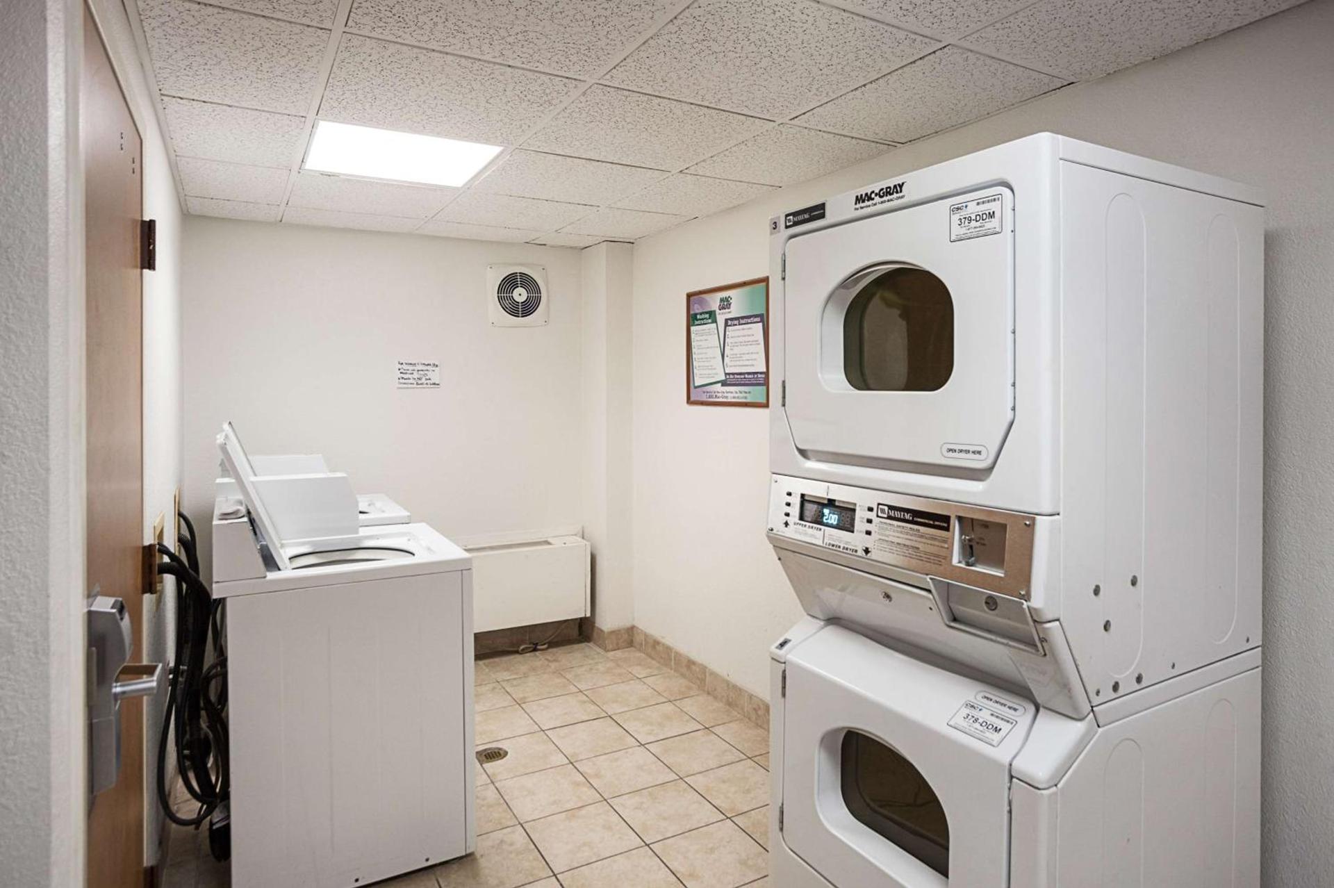Motel 6-Binghamton, NY photo 59