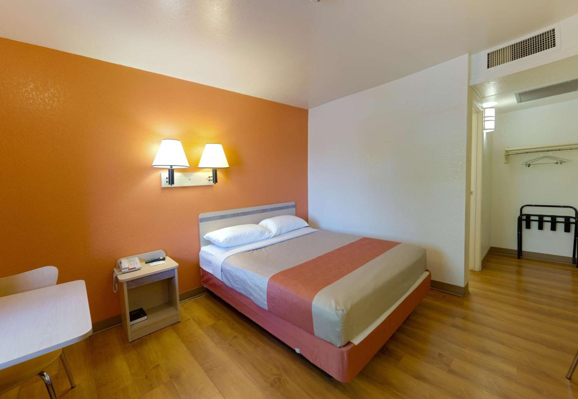 Motel 6 Weed - Mount Shasta photo 57